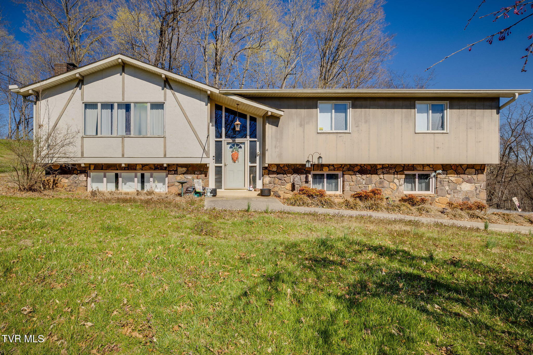 128 Manchester Place
