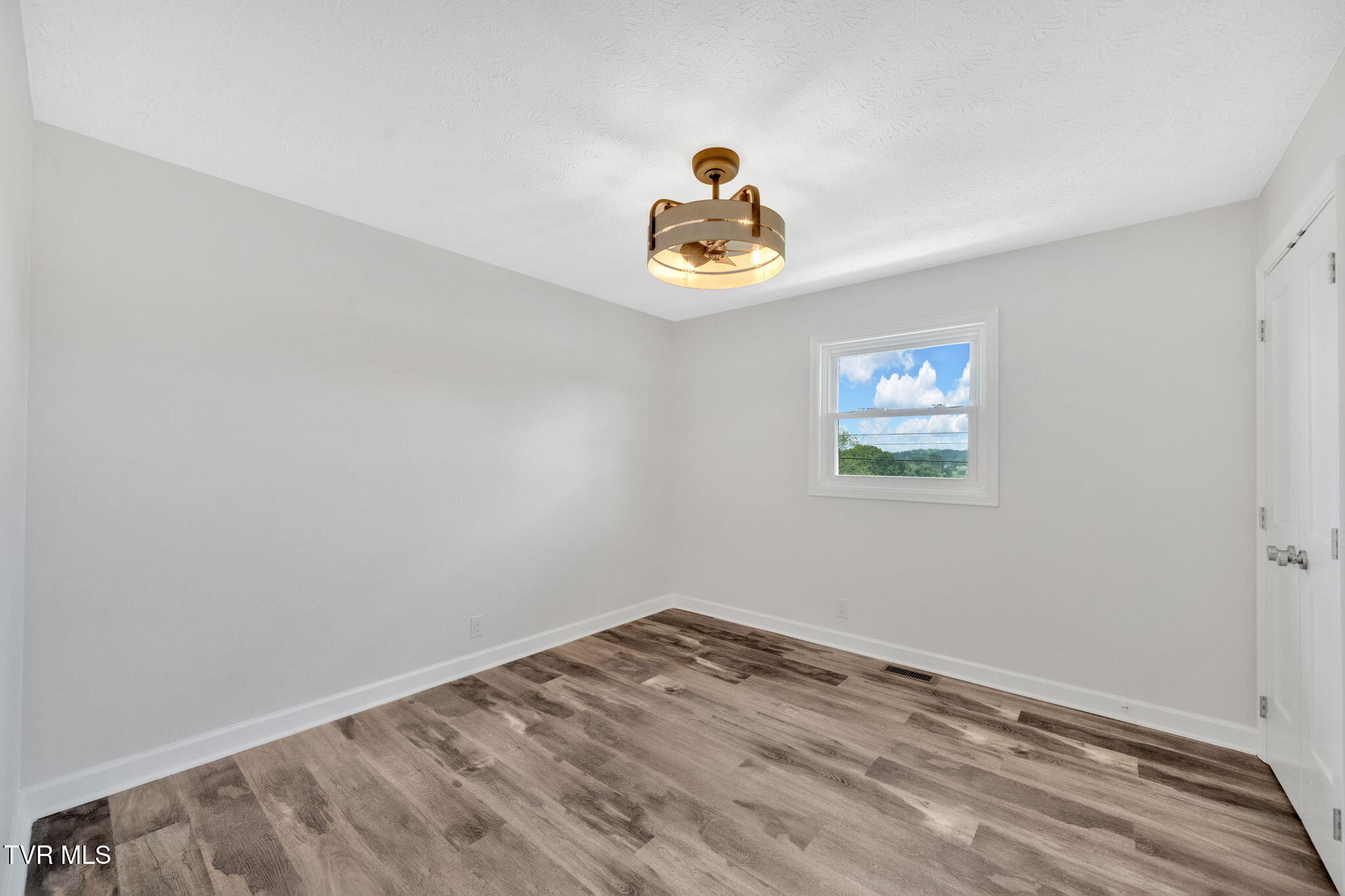 640 Foothills Road