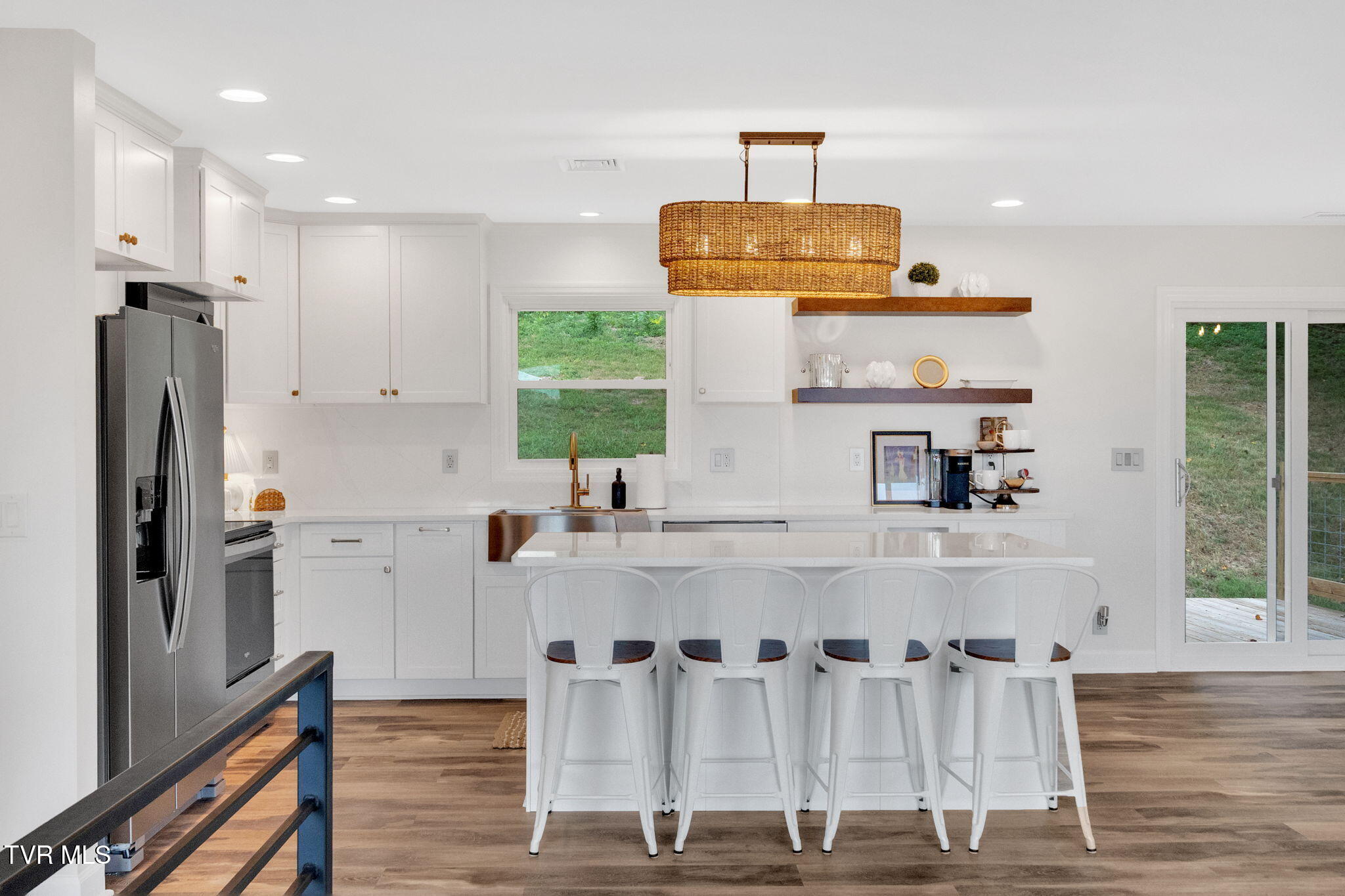 640 Foothills Road