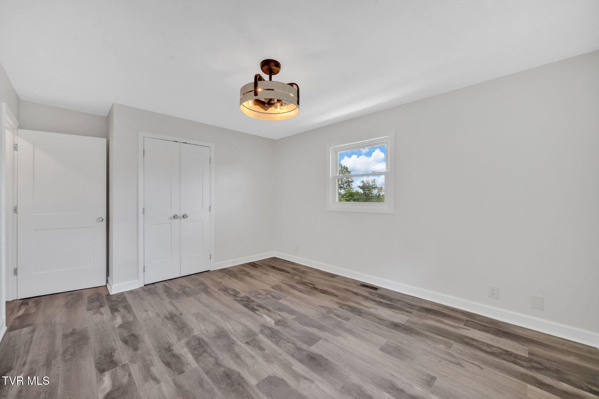 640 Foothills Road