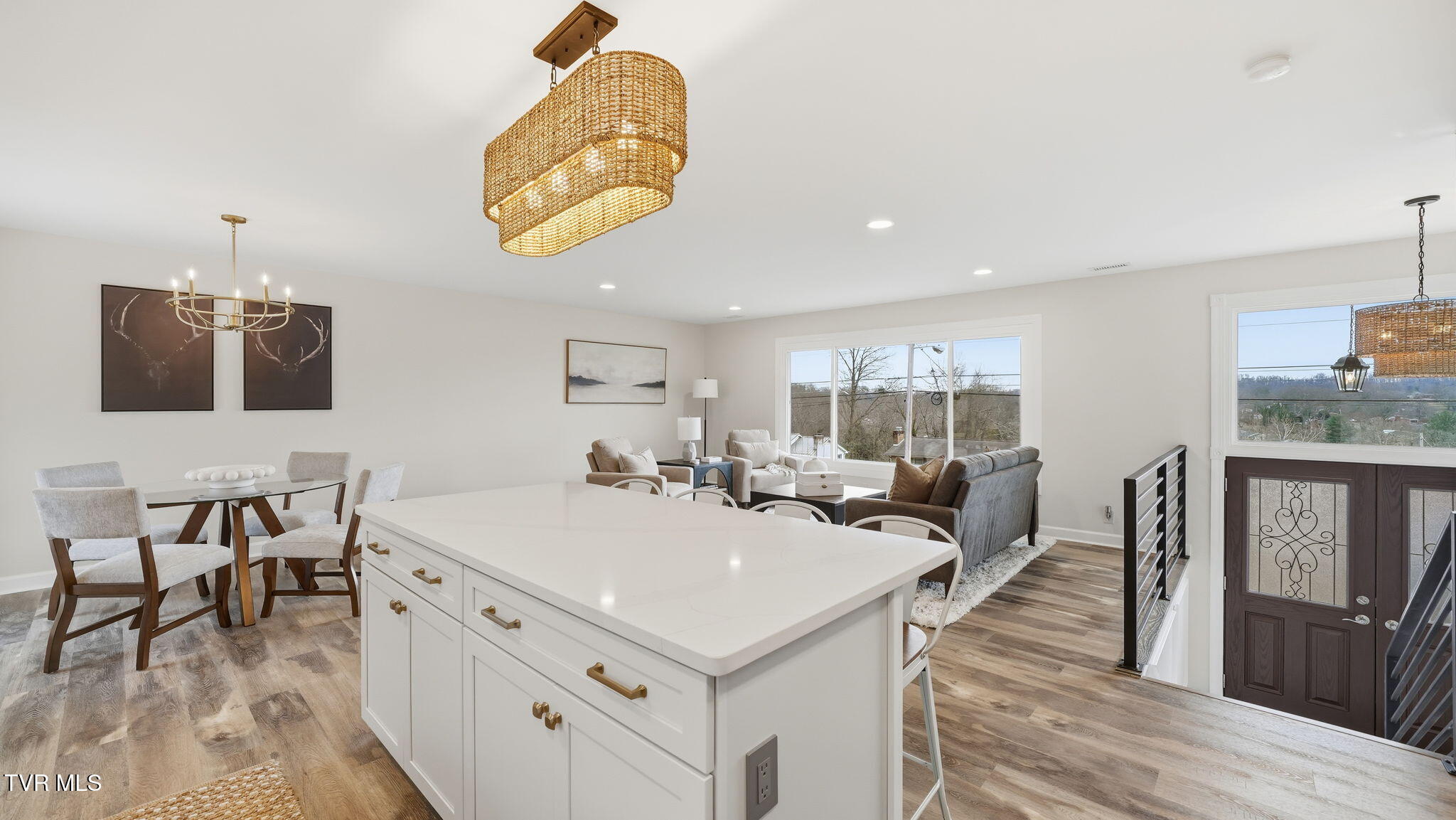 640 Foothills Road
