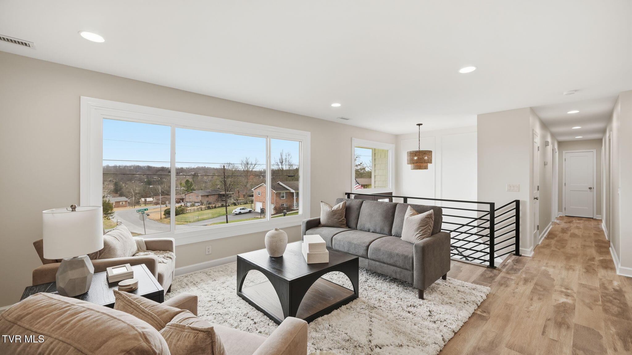 640 Foothills Road