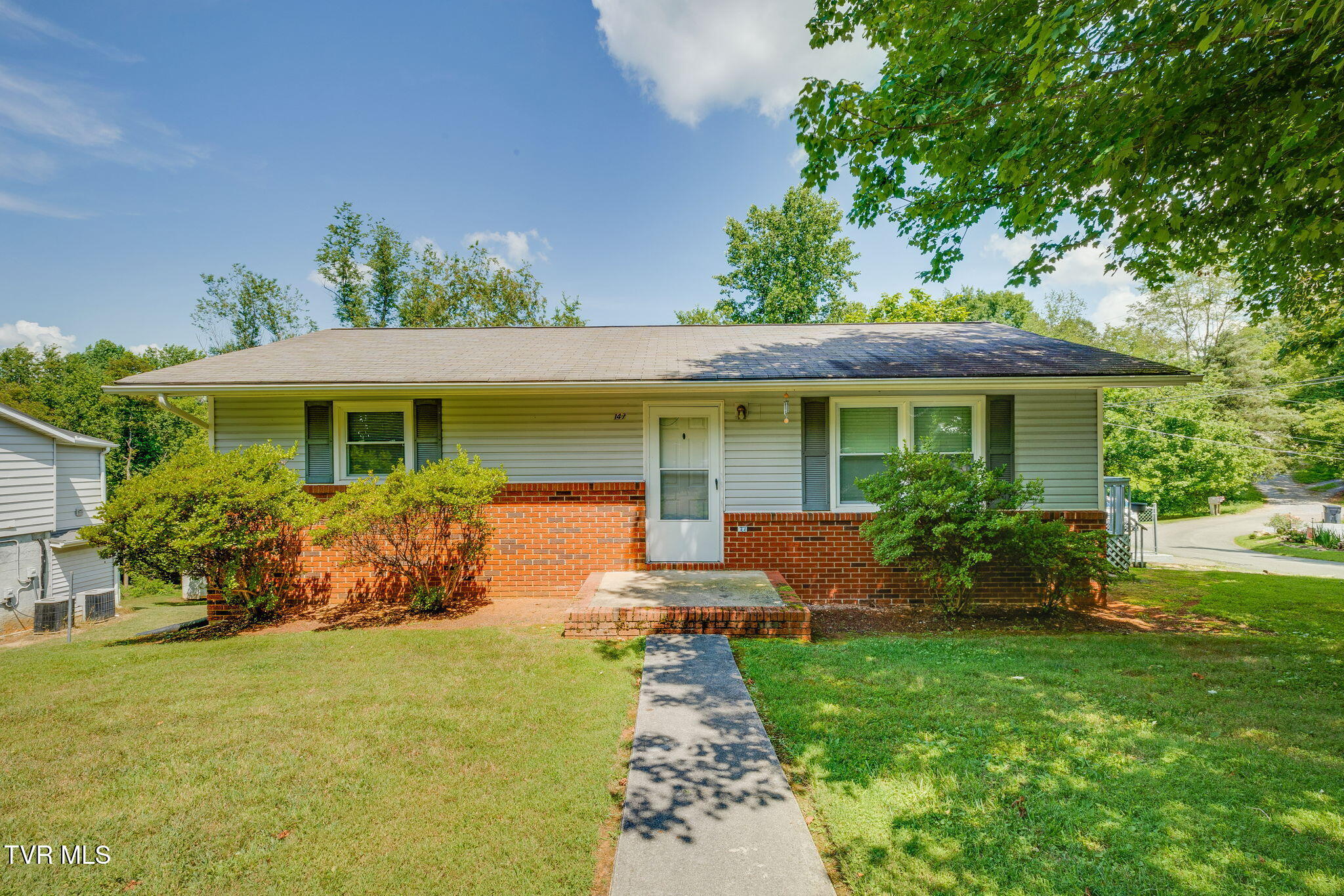 147 Blaine Avenue