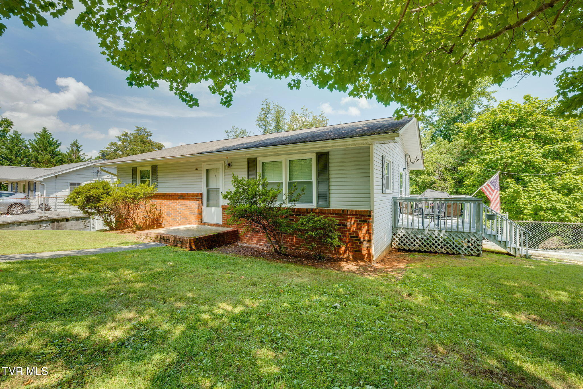 147 Blaine Avenue