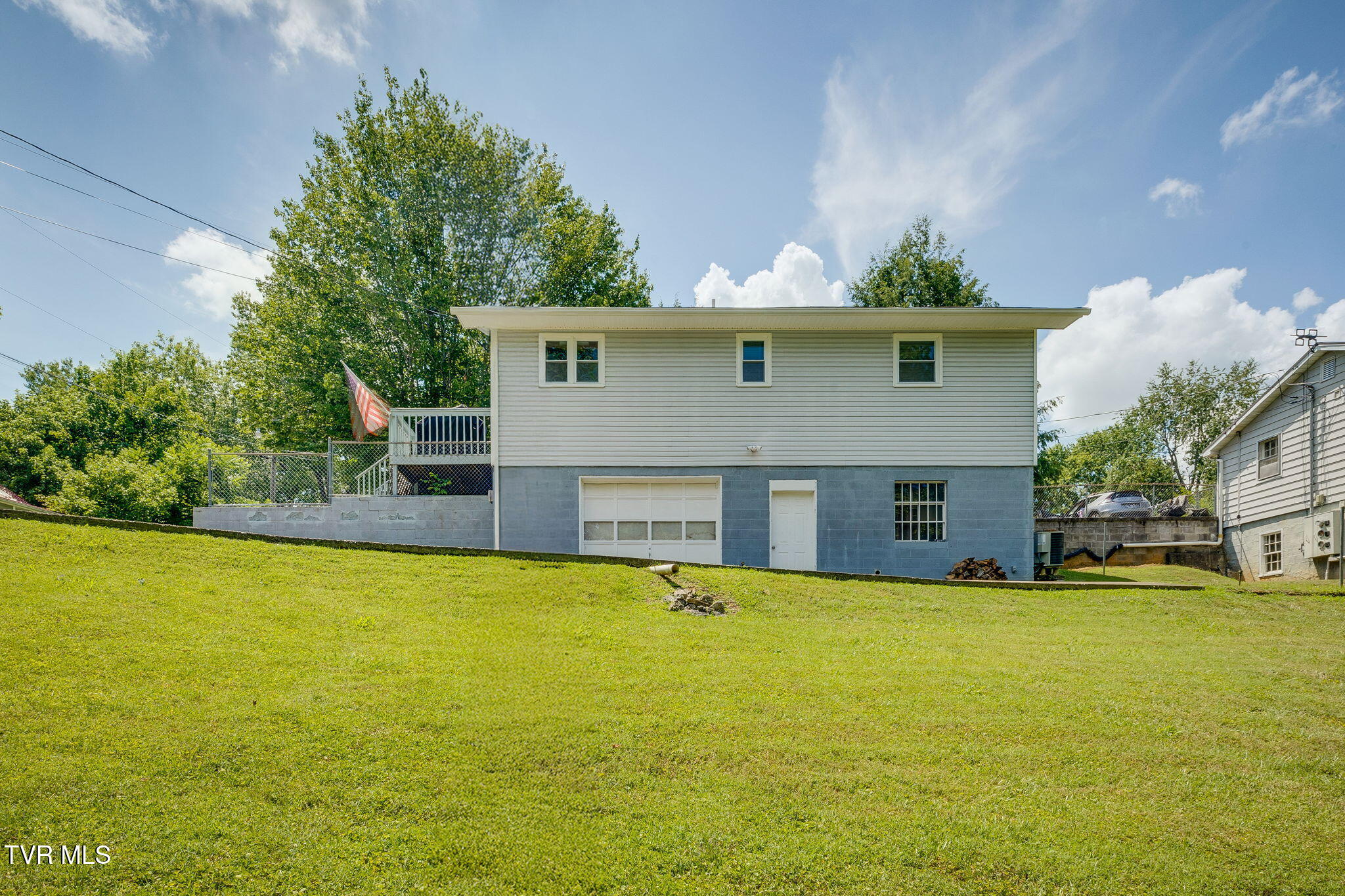 147 Blaine Avenue