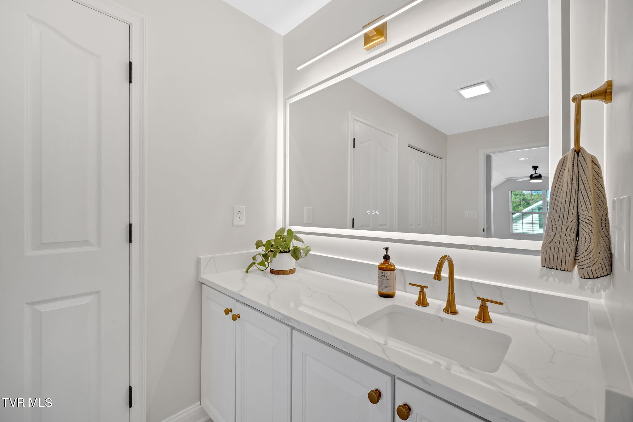 223 Avonlea Place