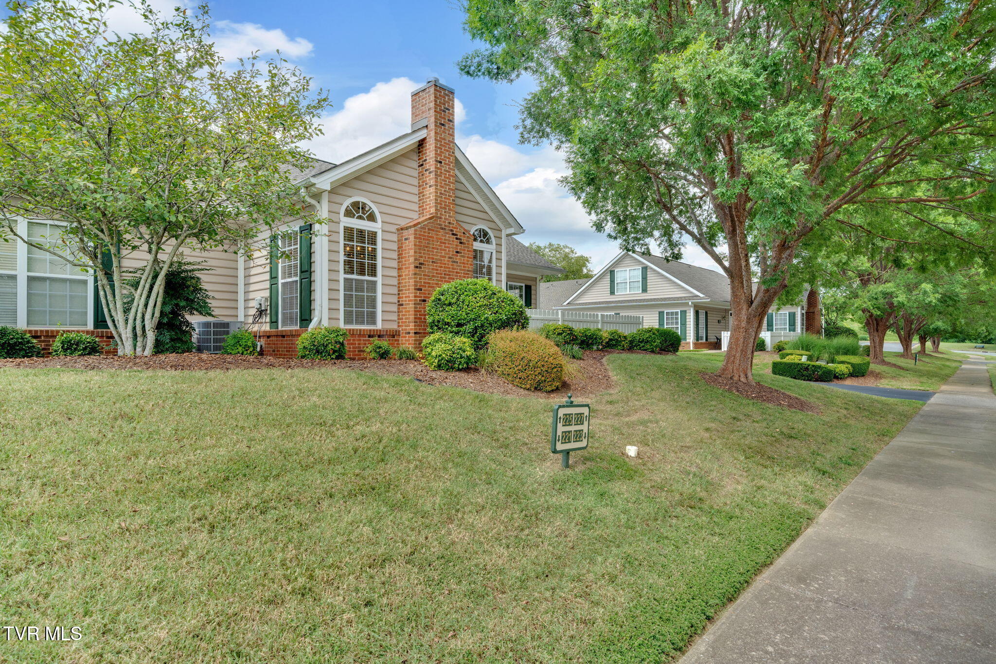 223 Avonlea Place