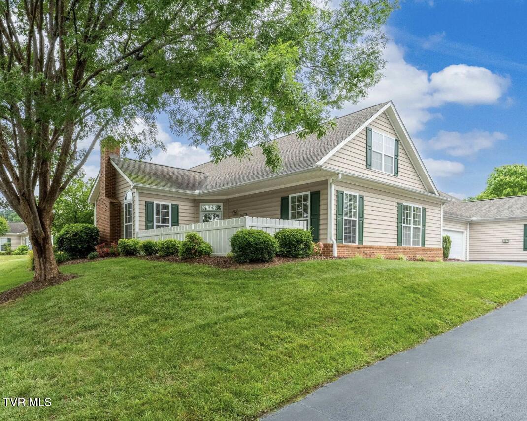 223 Avonlea Place