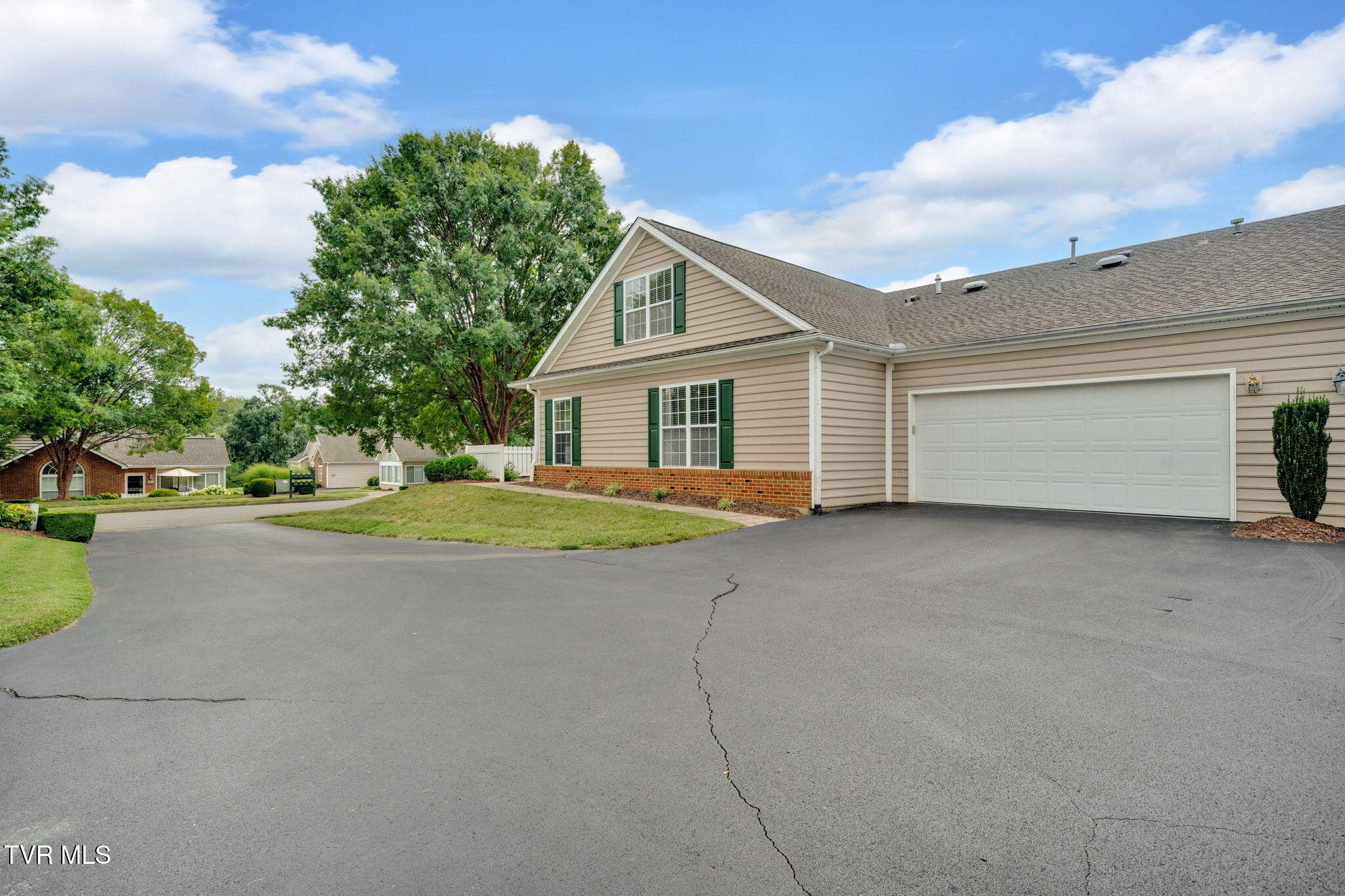 223 Avonlea Place