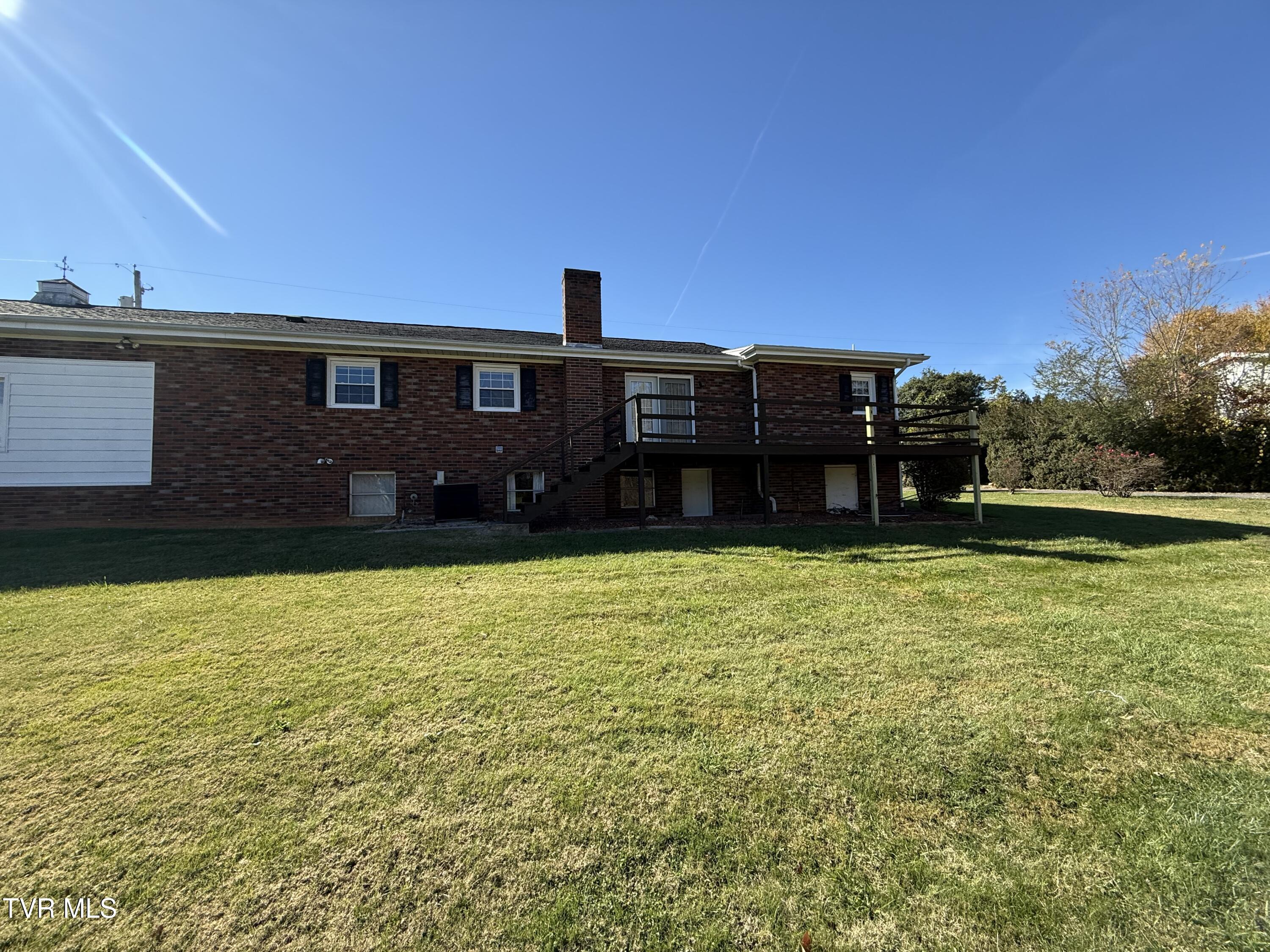 121 Clark Drive