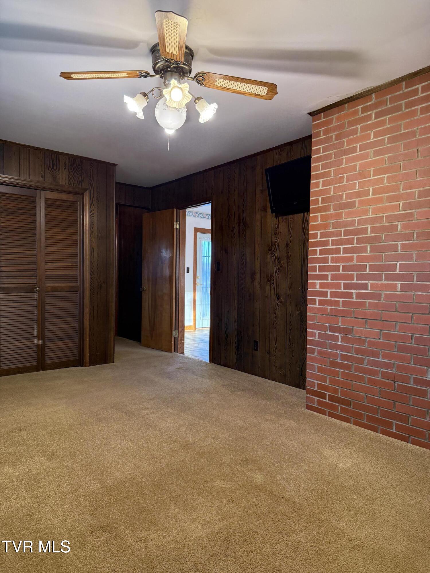 121 Clark Drive