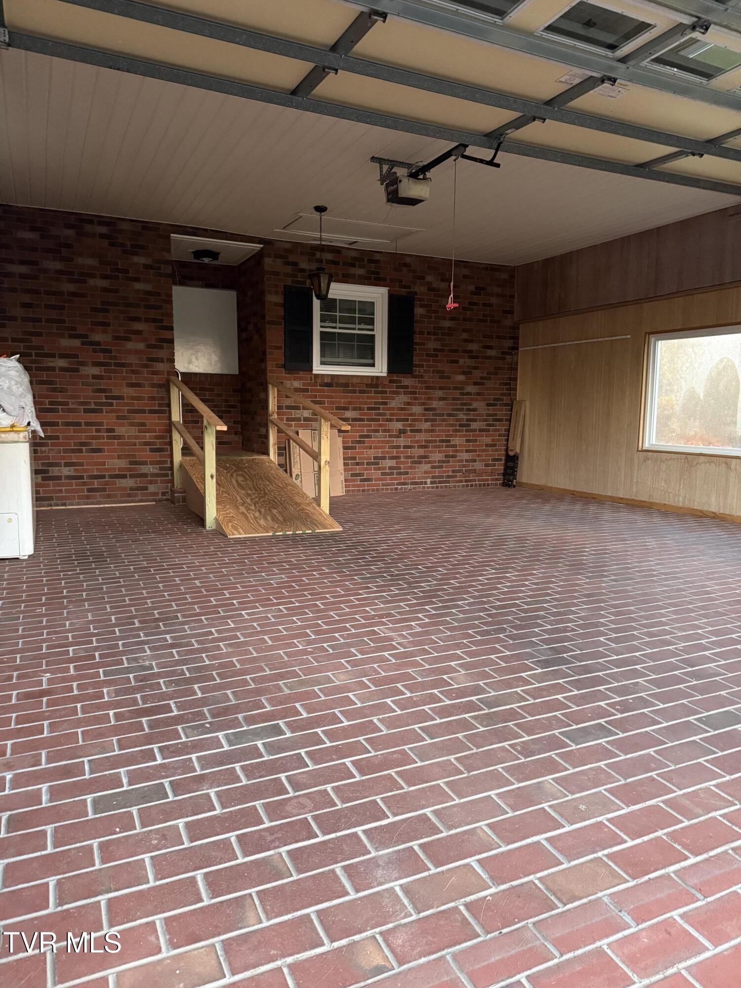 121 Clark Drive
