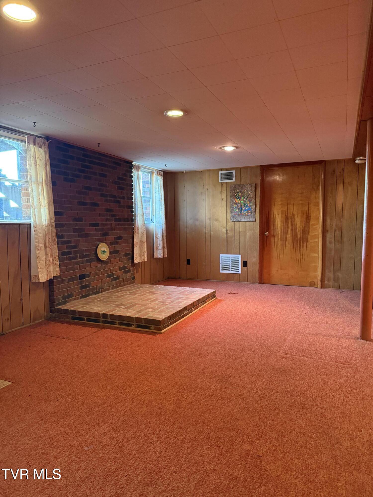 121 Clark Drive