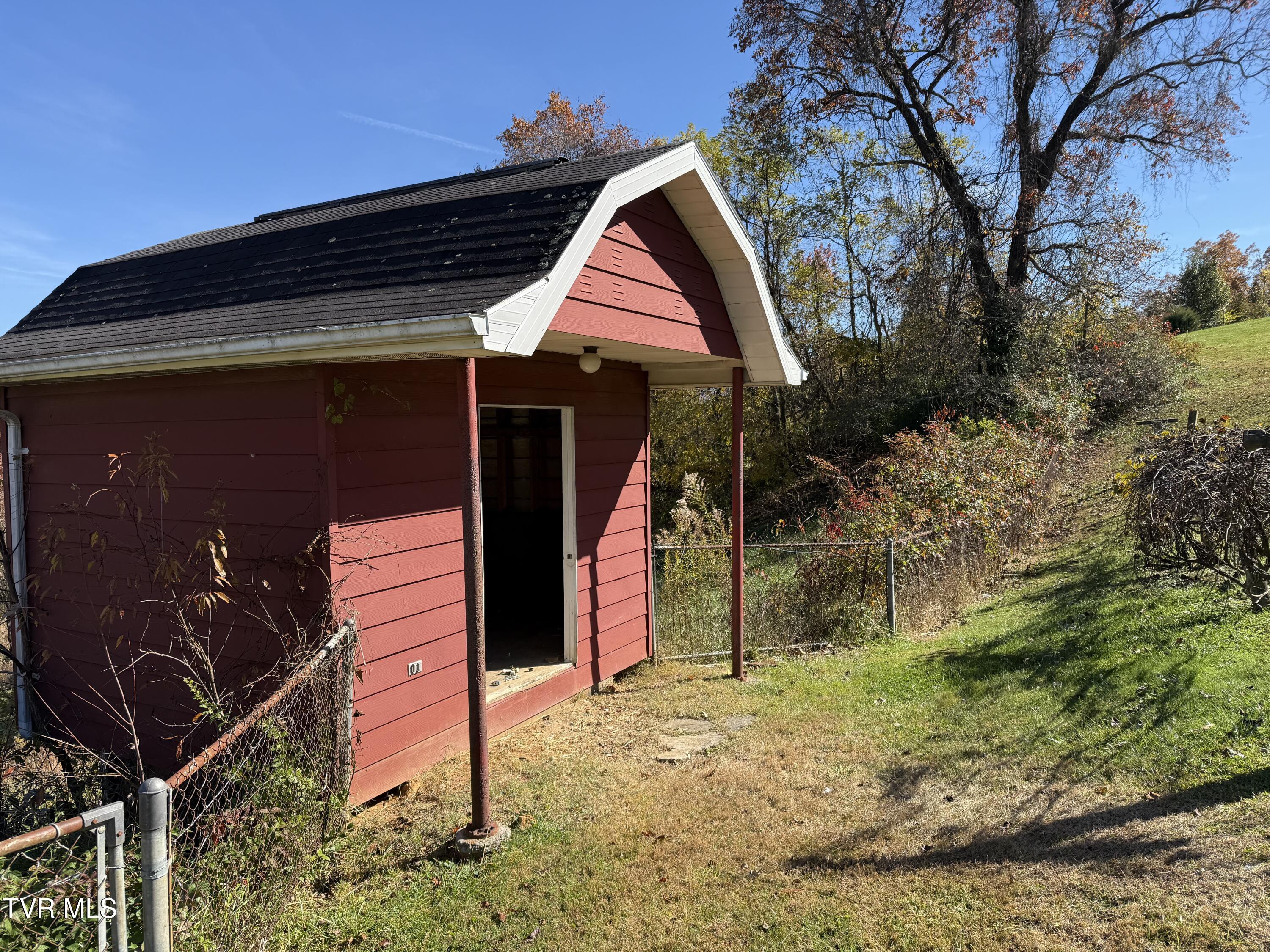 121 Clark Drive