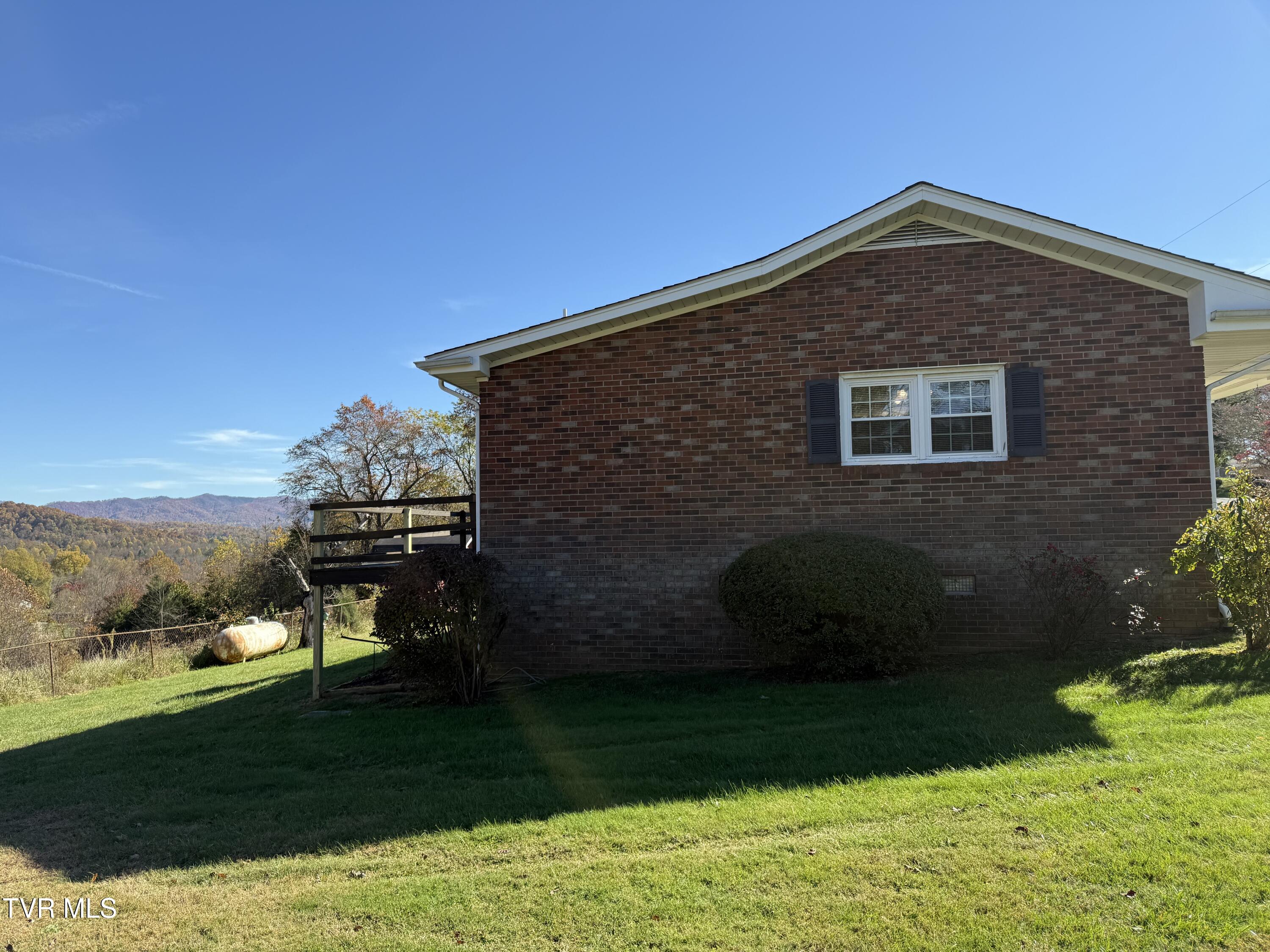 121 Clark Drive