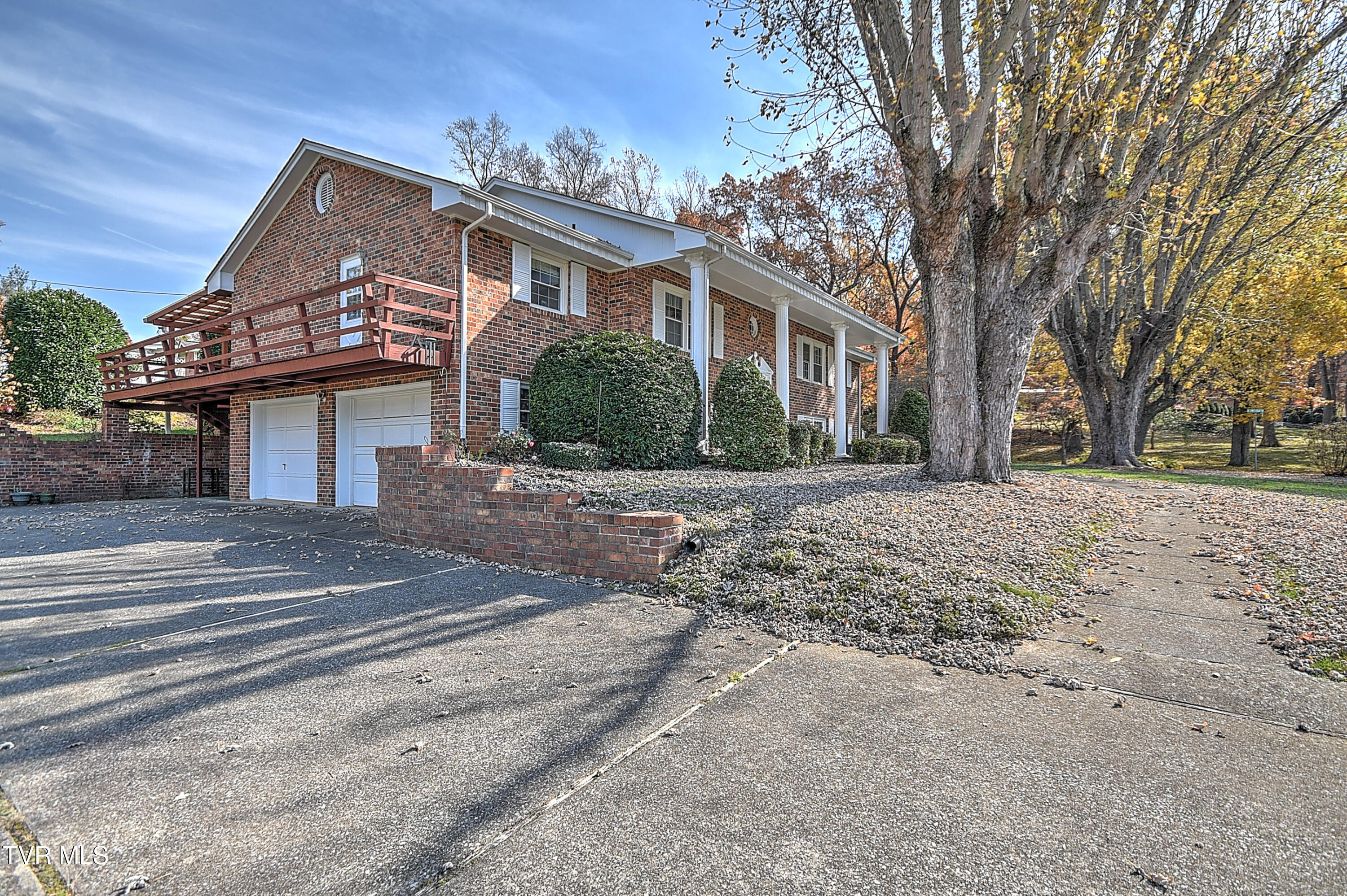 1900 Northwood Drive