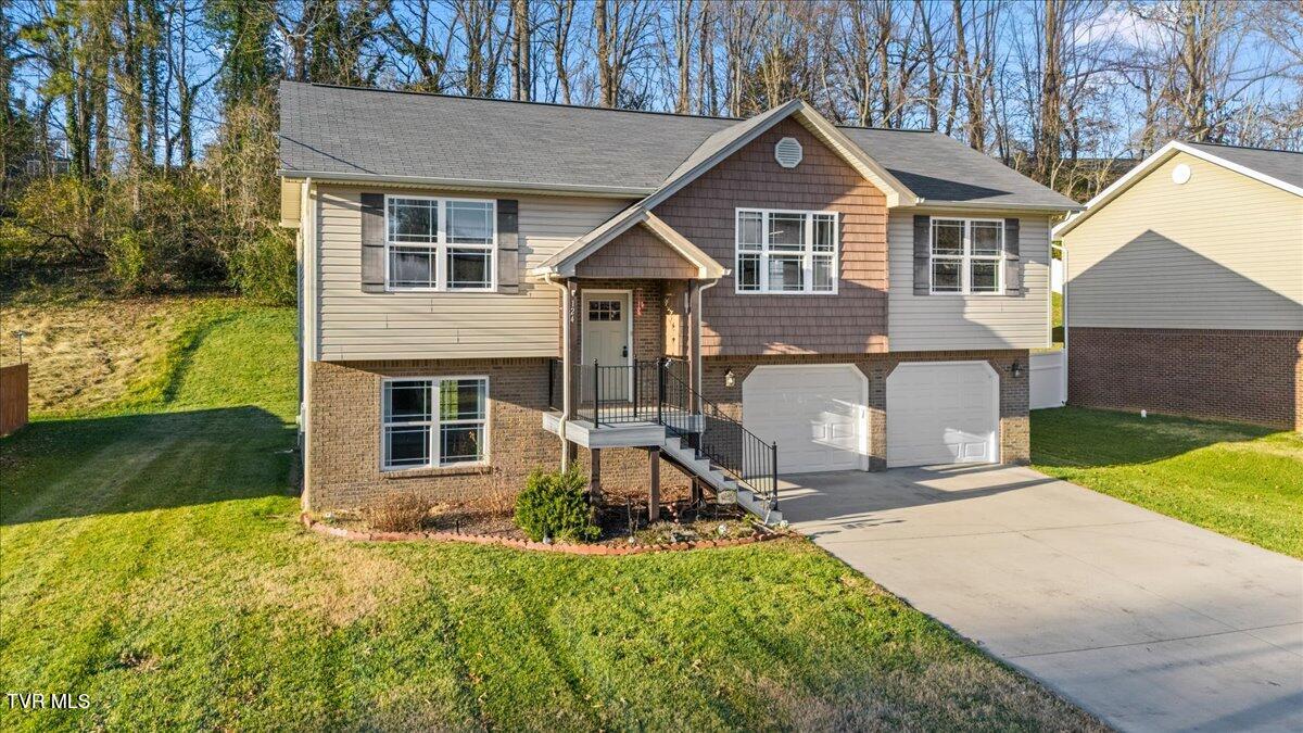 124 Grove Drive