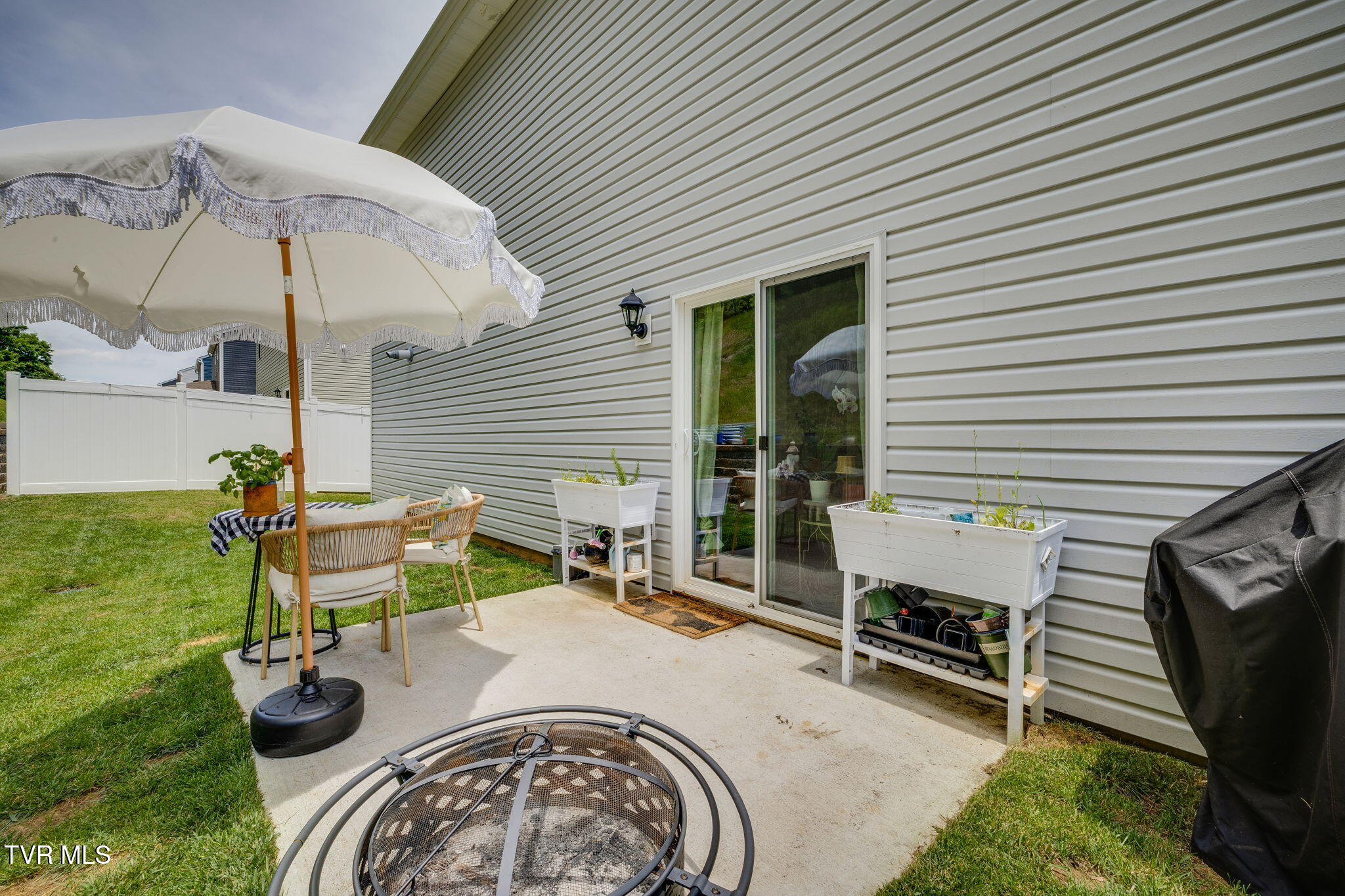 1035 Tomahawk Terrace