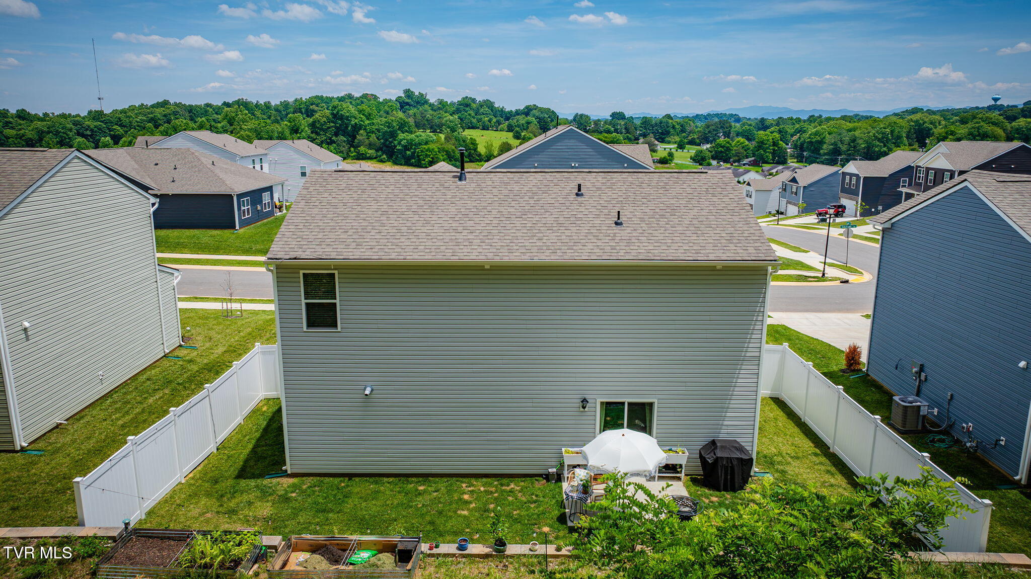 1035 Tomahawk Terrace