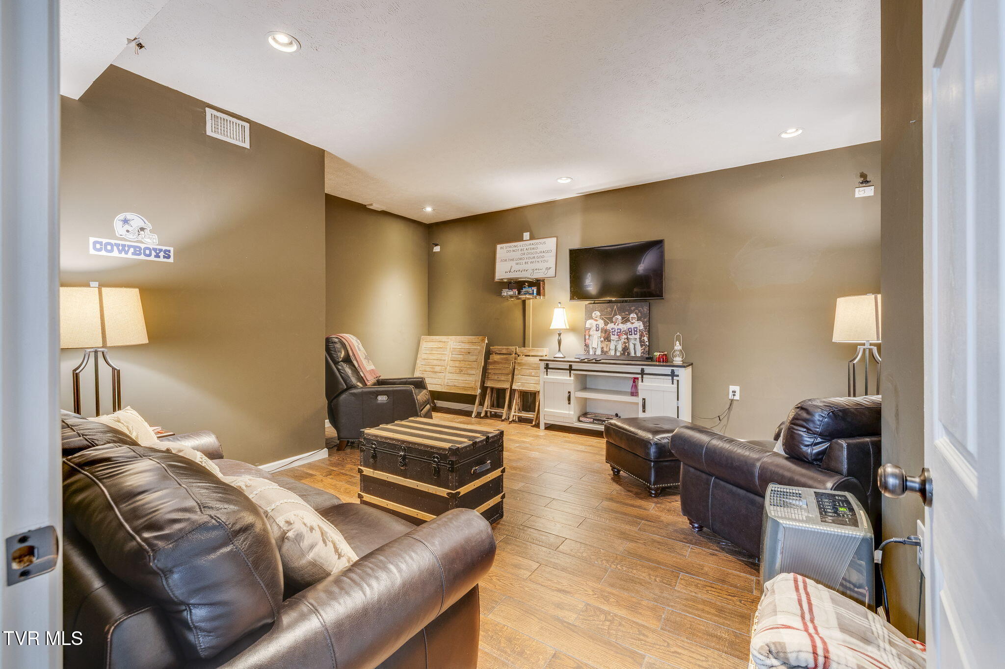 1212 Fiddlers Way