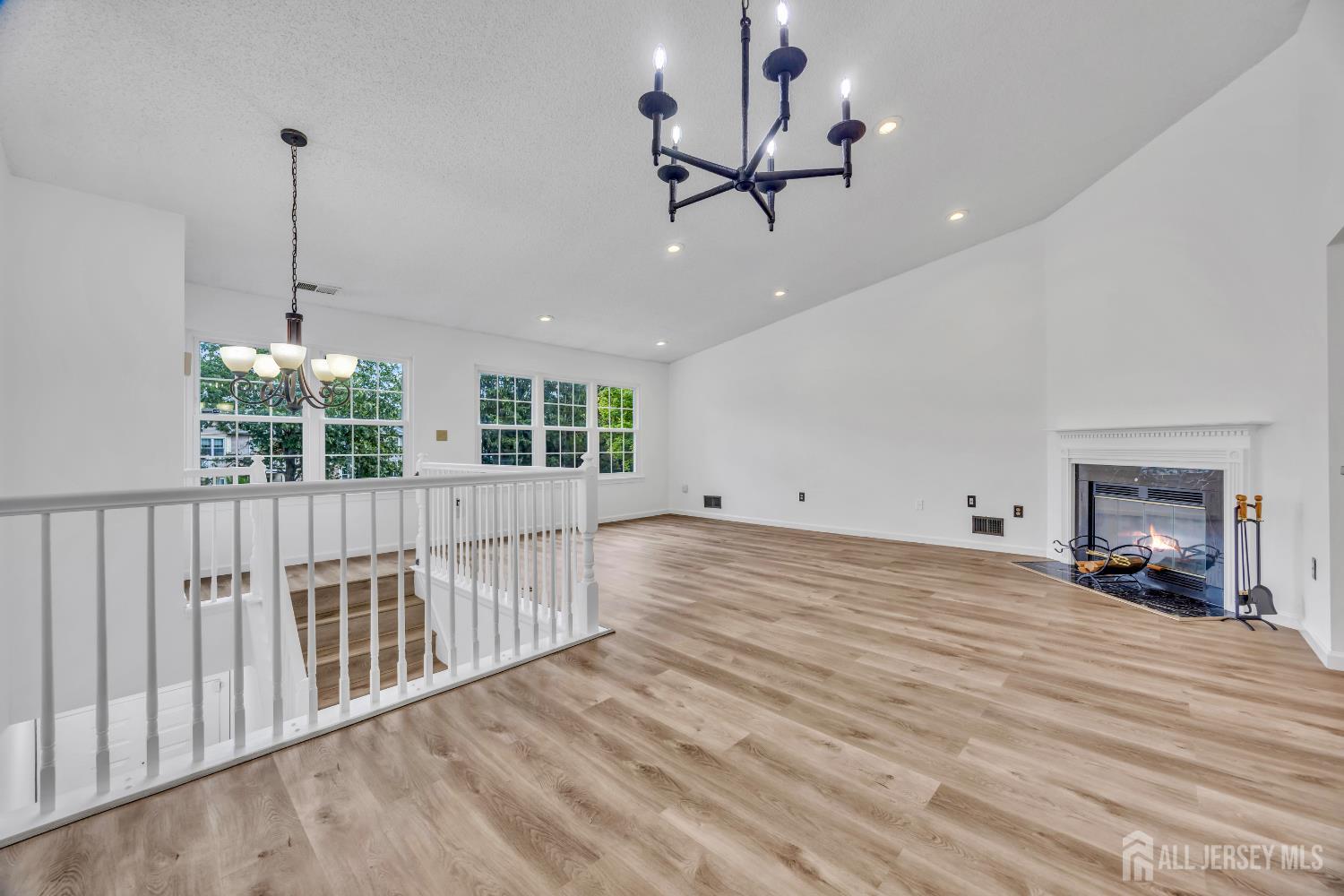 22 ARTHUR GLICK Boulevard