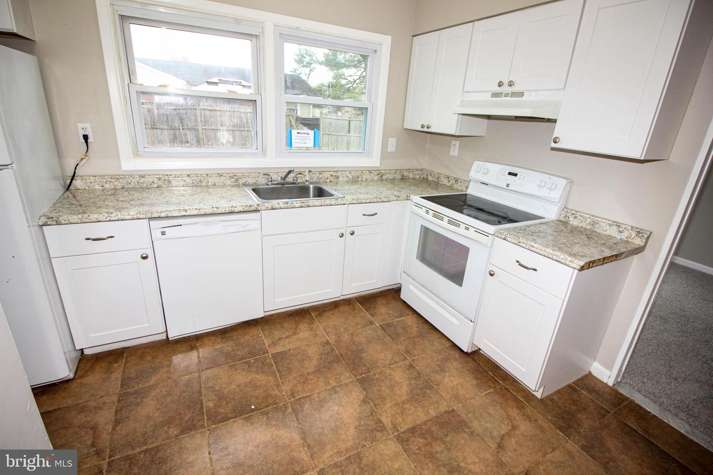 22 GRANITE LANE