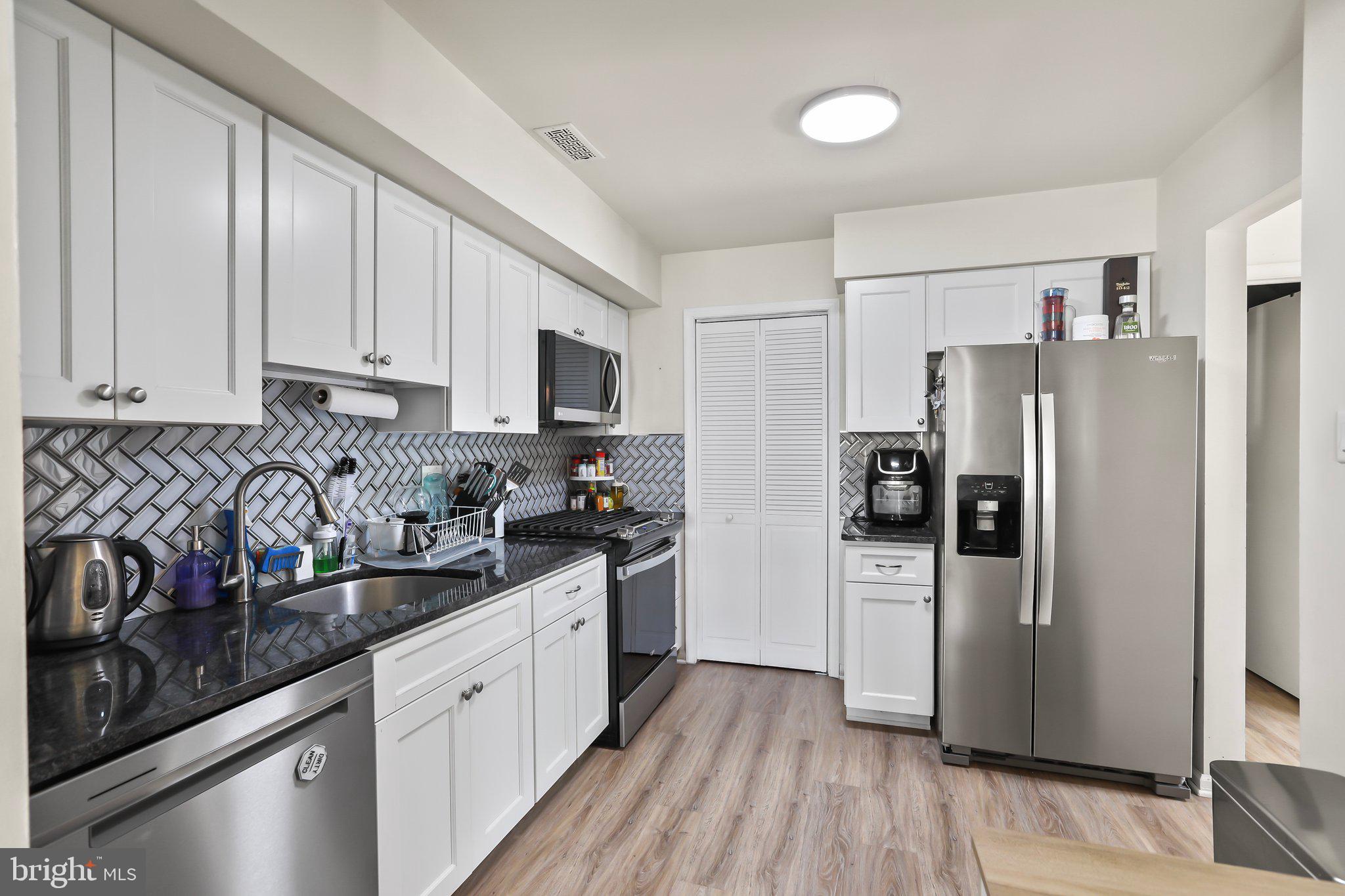 3608 FENWICK LA