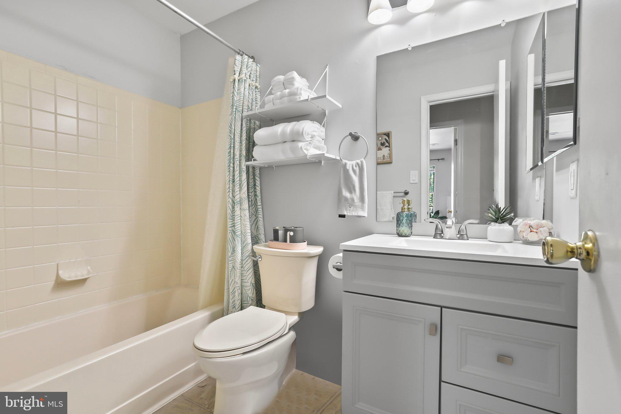 3608 FENWICK LA