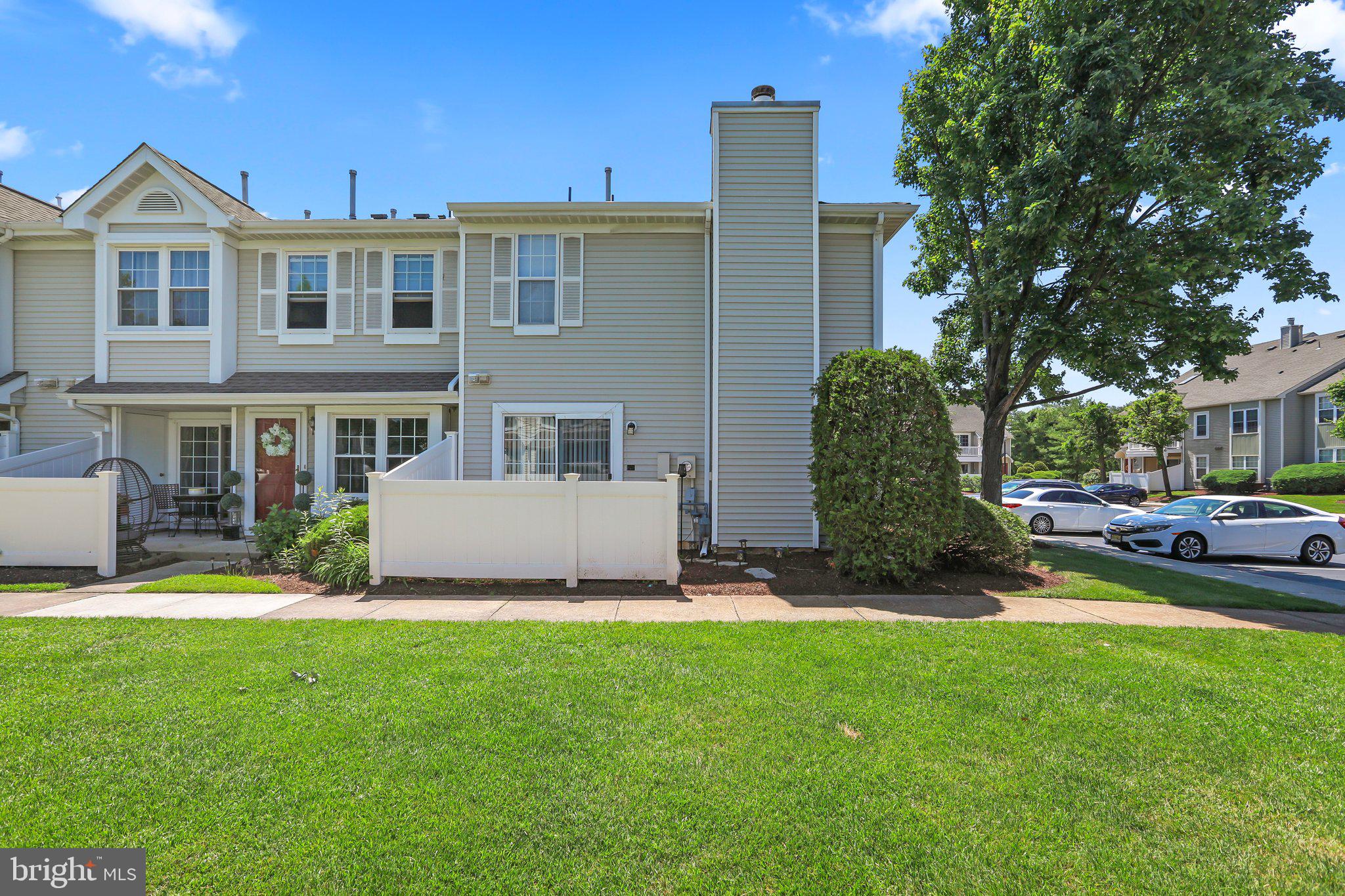3608 FENWICK LA