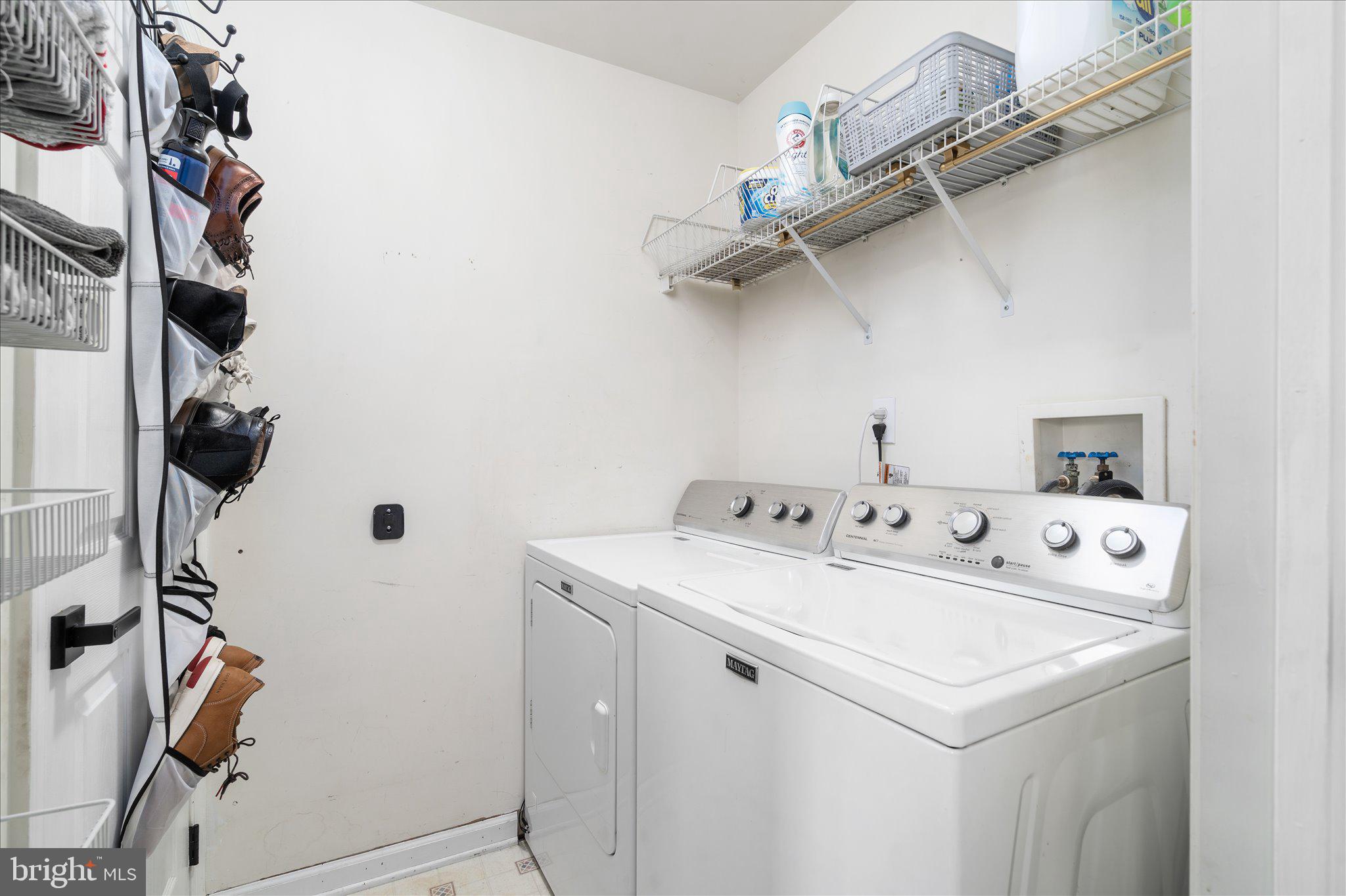 33 Hemlock Ct