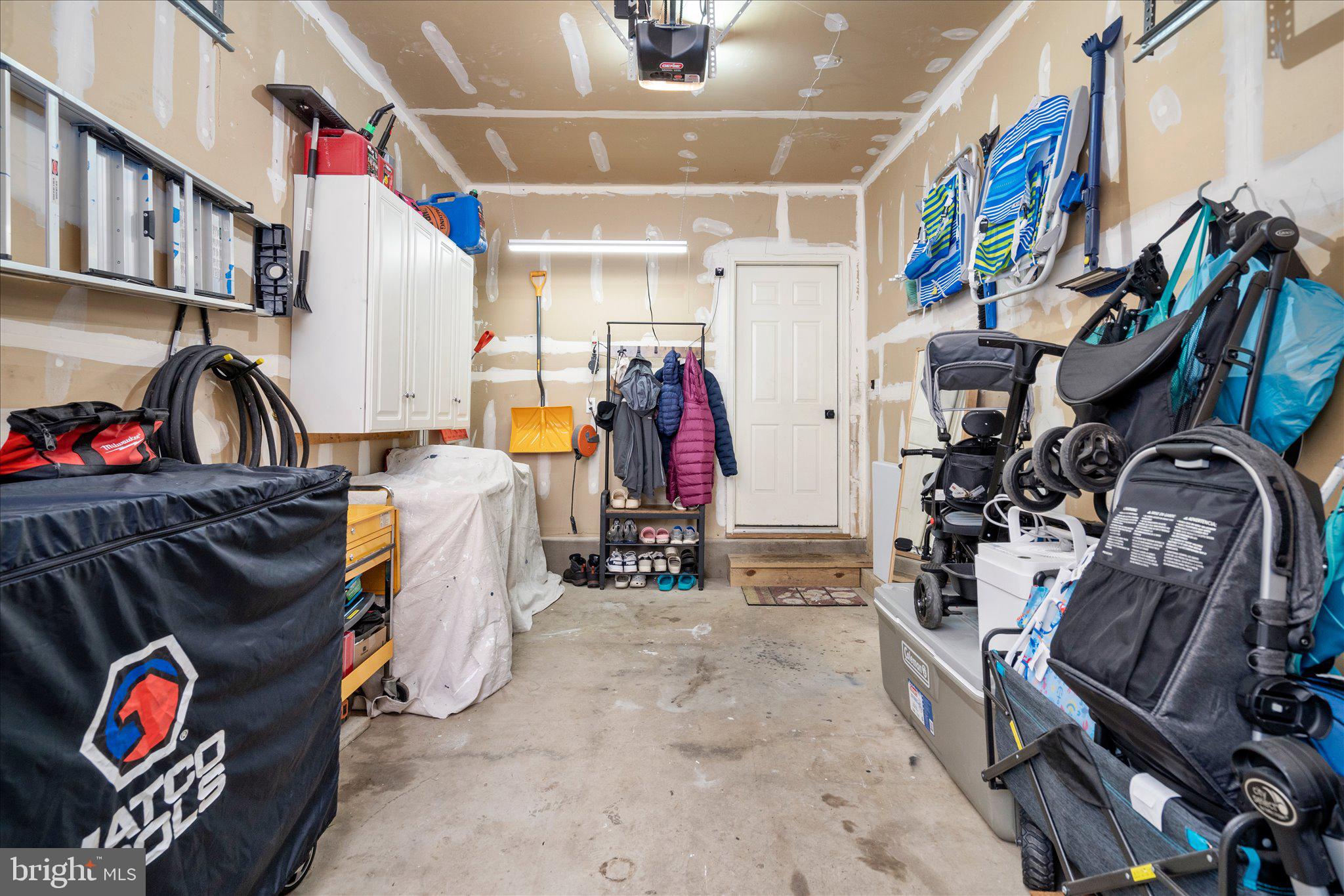 33 Hemlock Ct