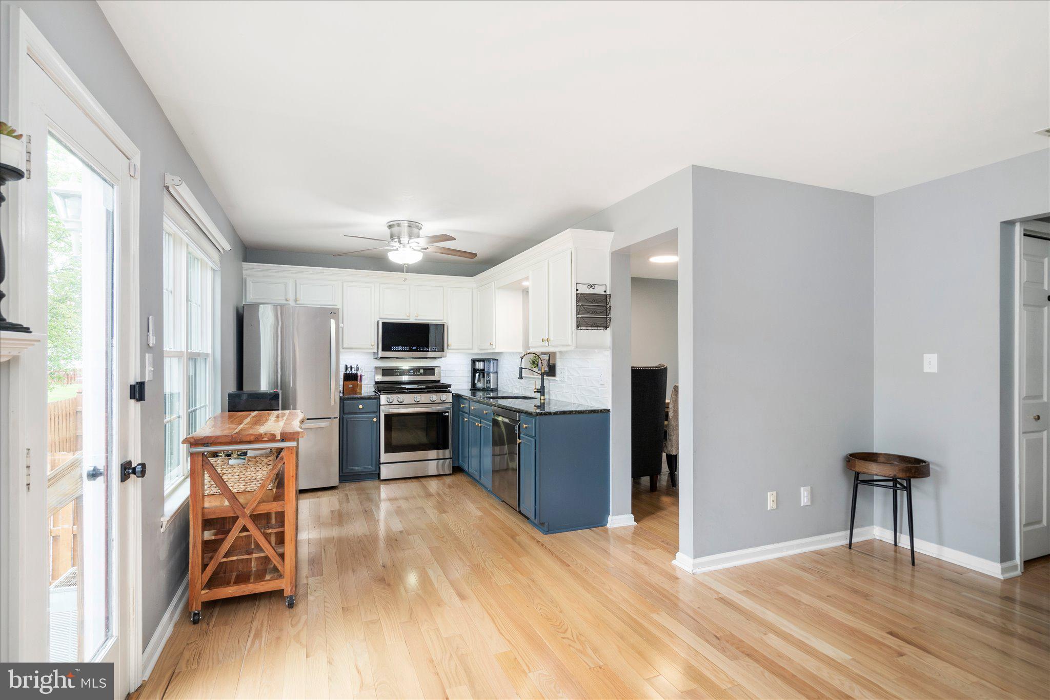 33 Hemlock Ct