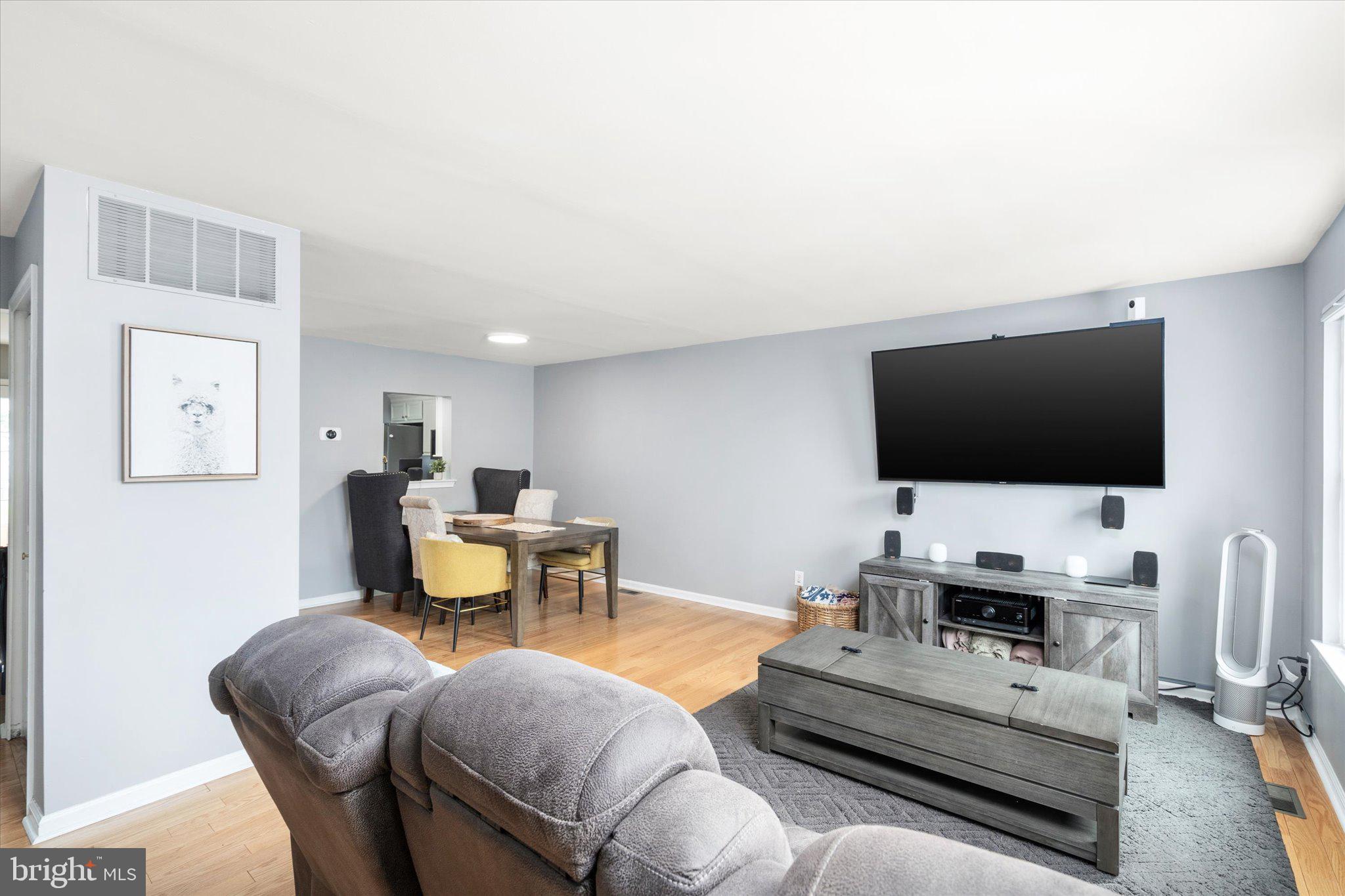 33 Hemlock Ct
