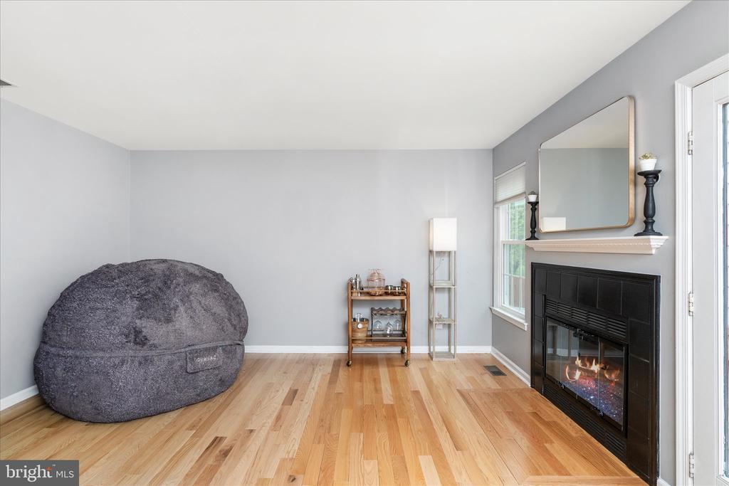 33 Hemlock Ct