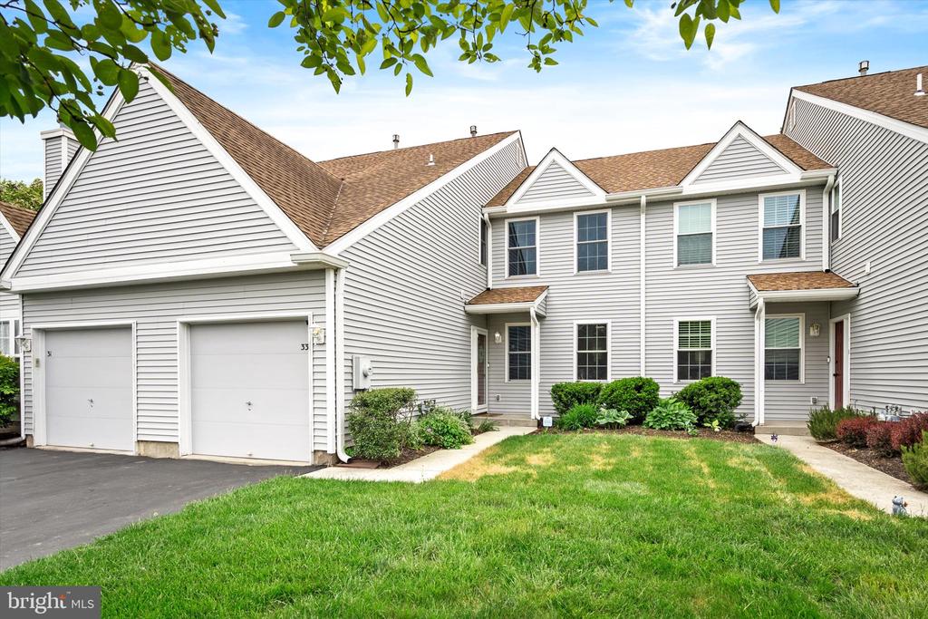 33 Hemlock Ct