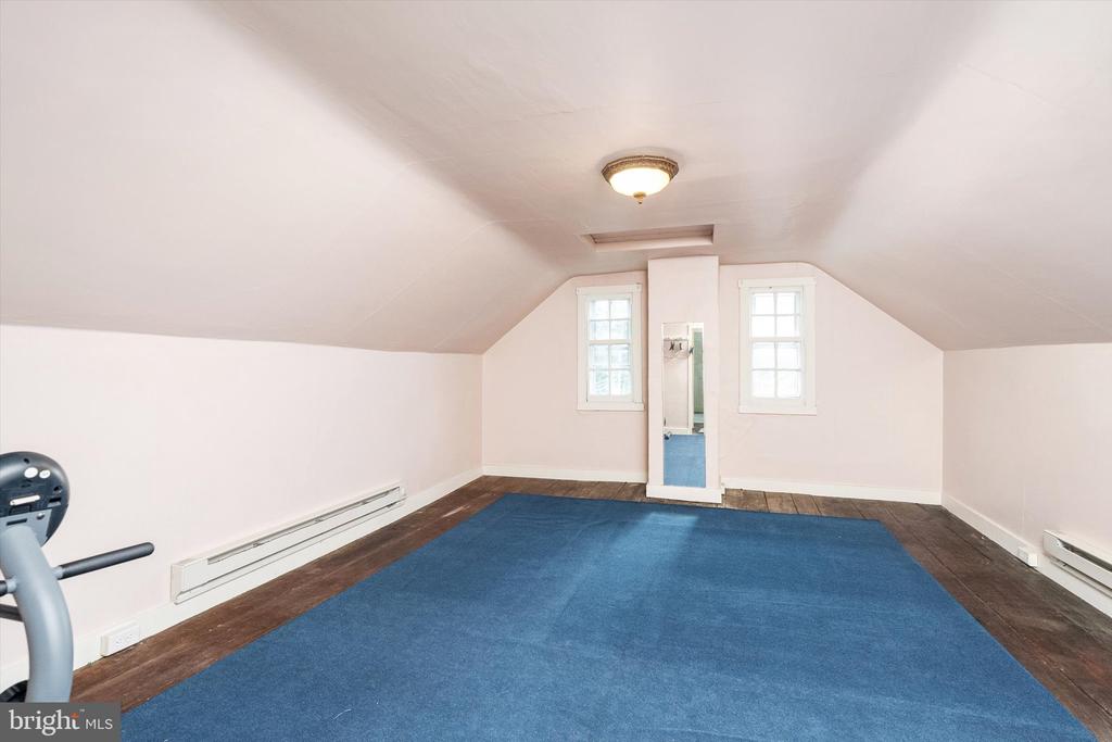 442 ELLISDALE ROAD