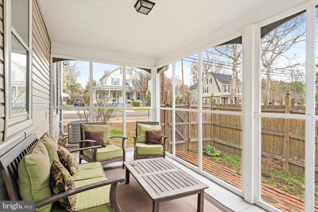 442 ELLISDALE ROAD