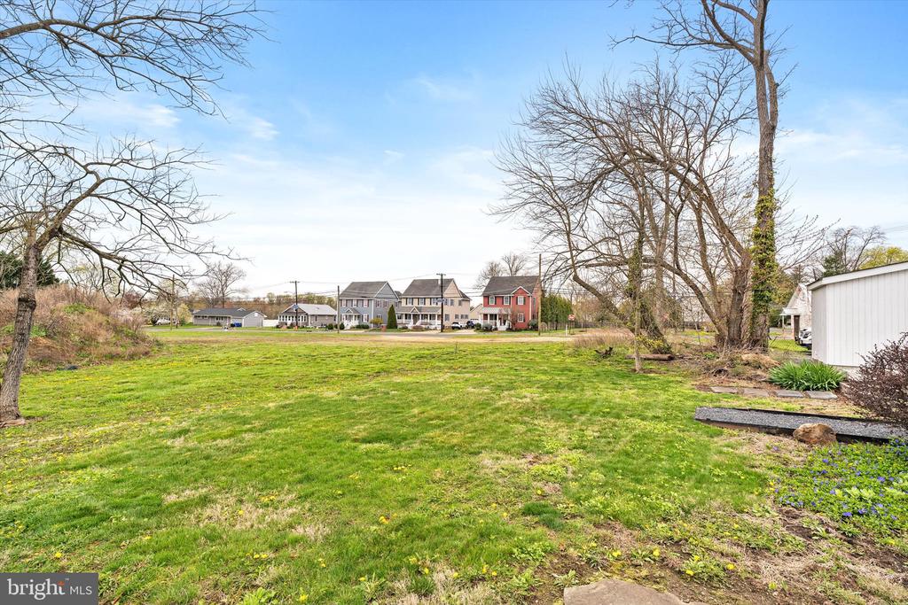 442 ELLISDALE ROAD
