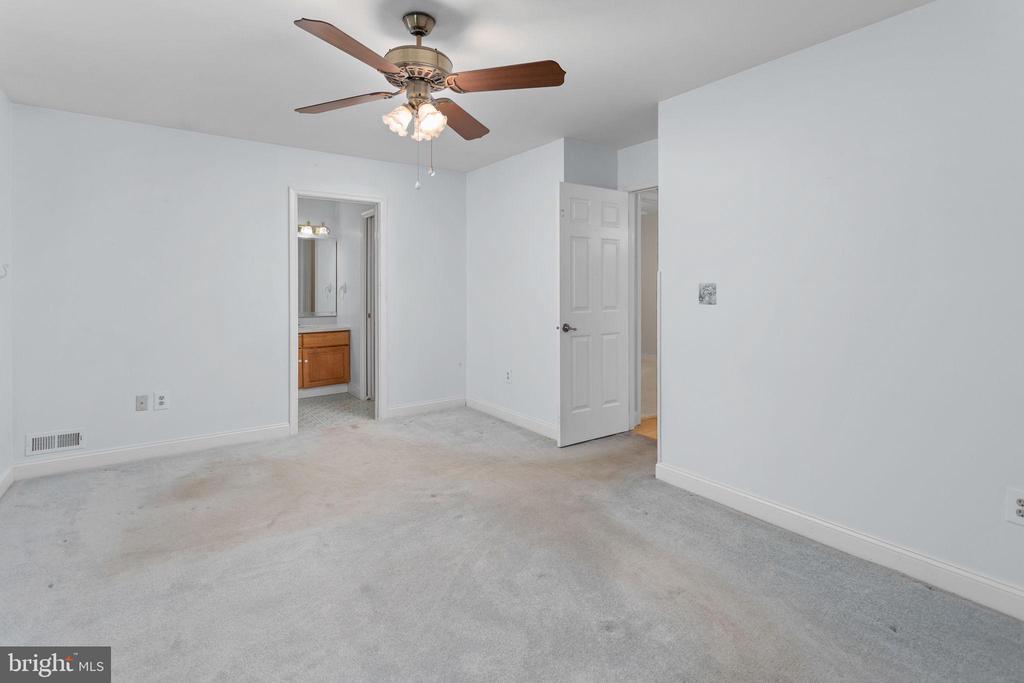 21 Willowwood Ct