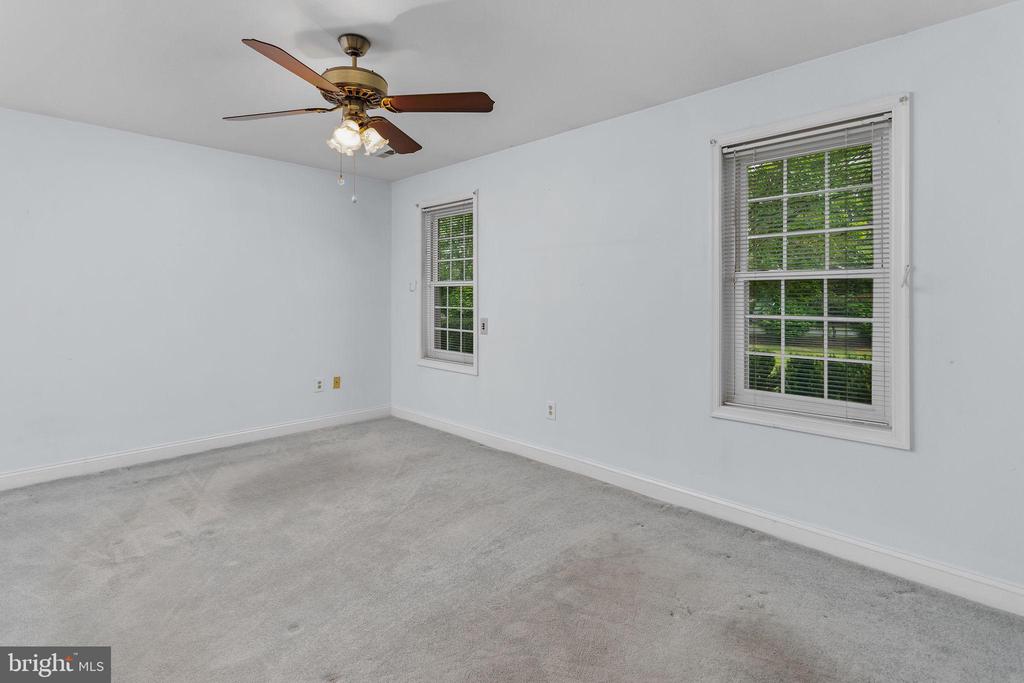 21 Willowwood Ct