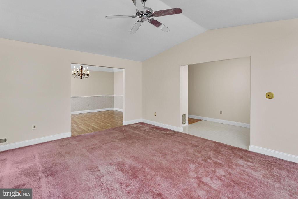 21 Willowwood Ct