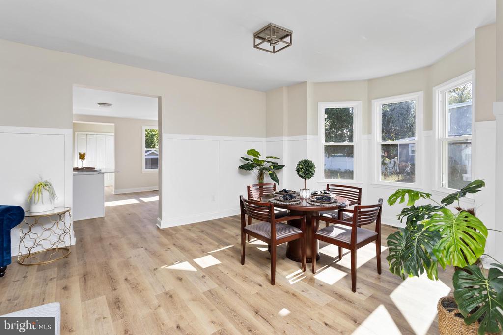 1006 W 3RD STREET W