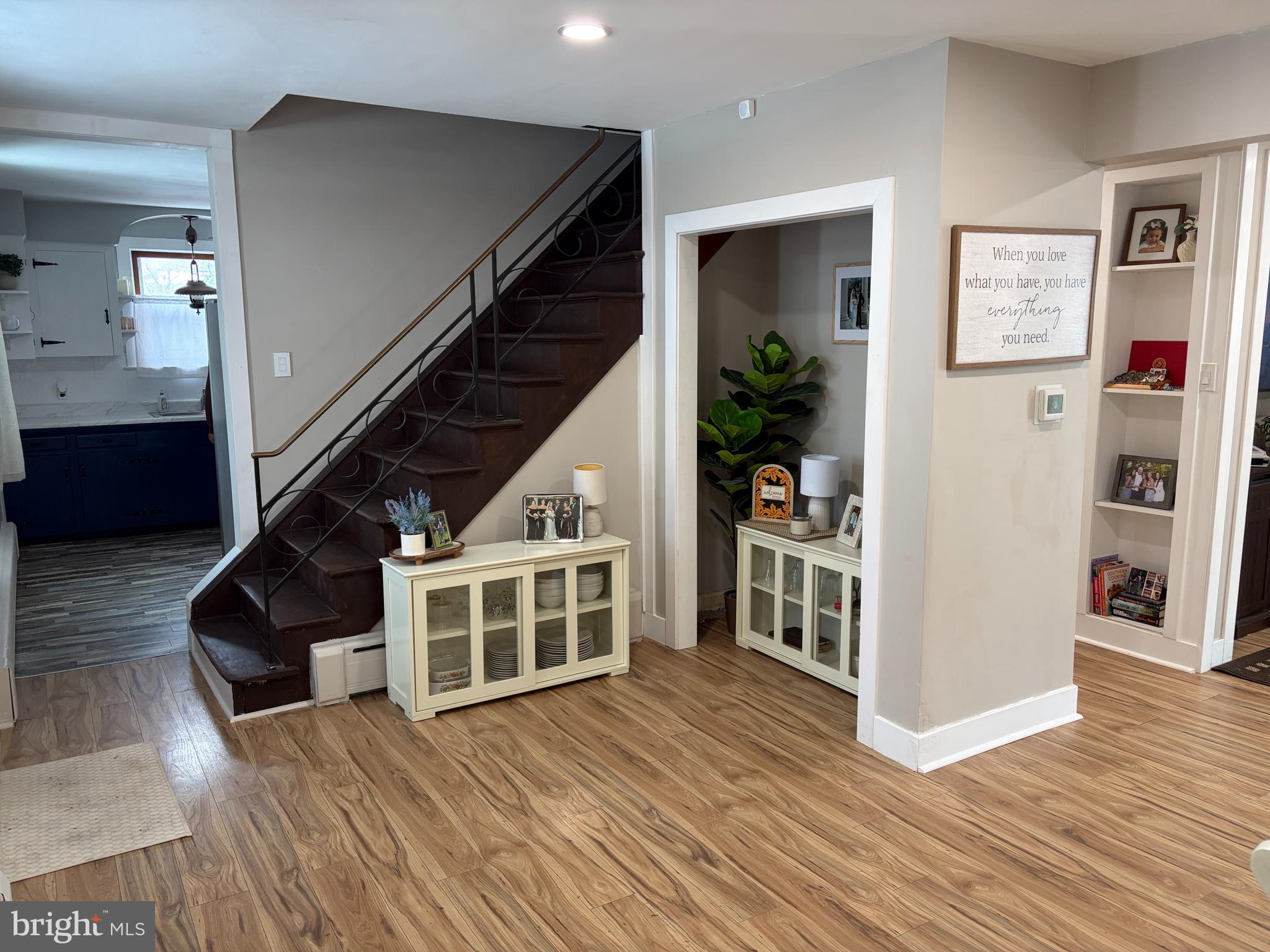 412 LIPPINCOTT AVENUE