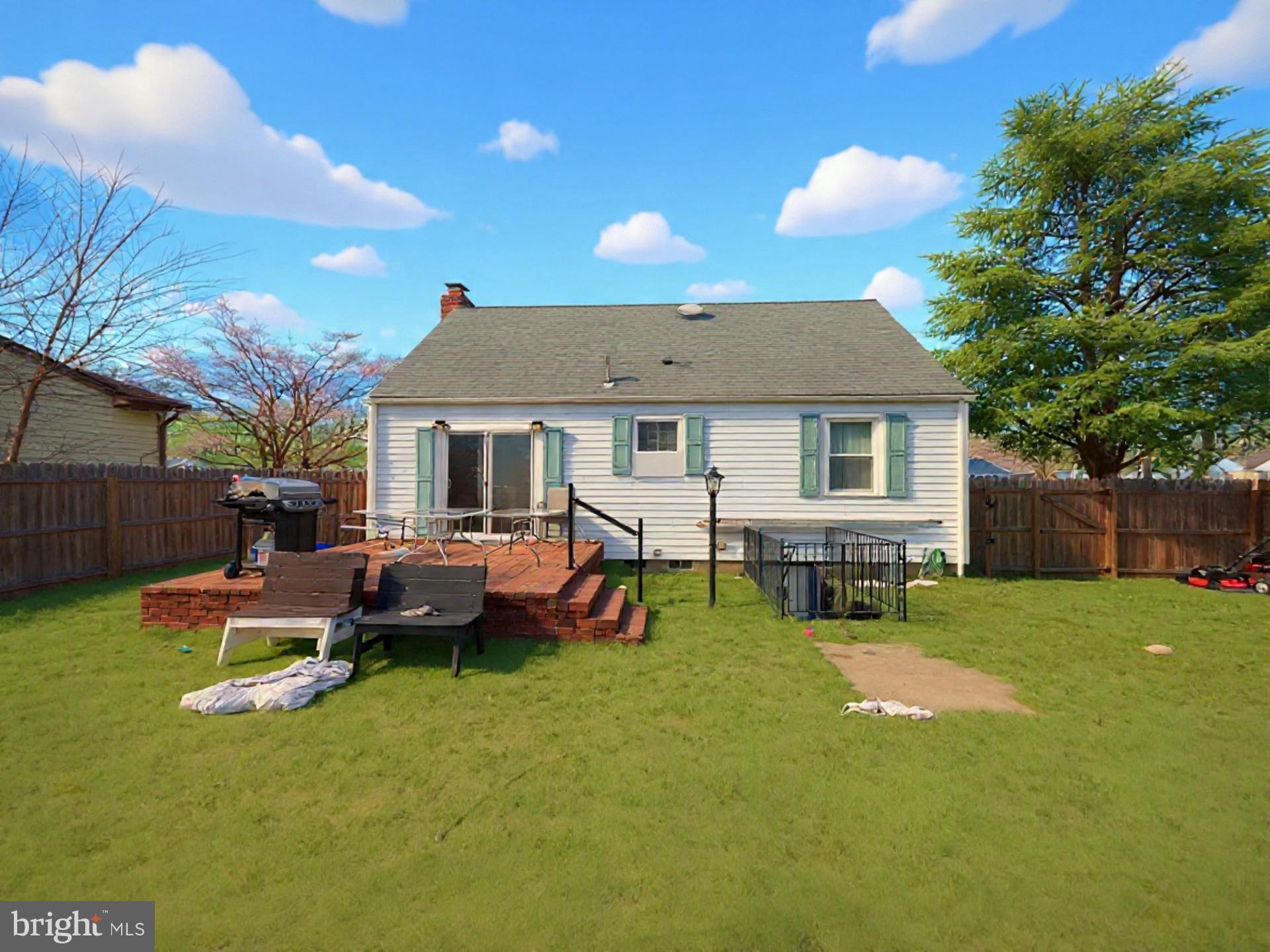 412 LIPPINCOTT AVENUE