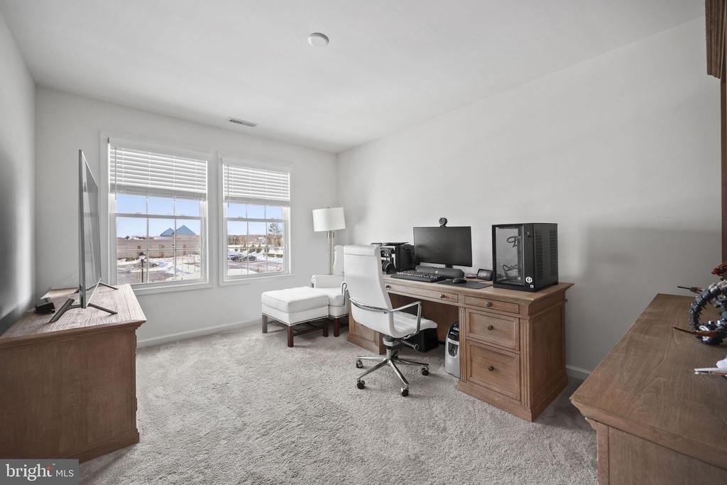 5 ANTRON BROWN WAY