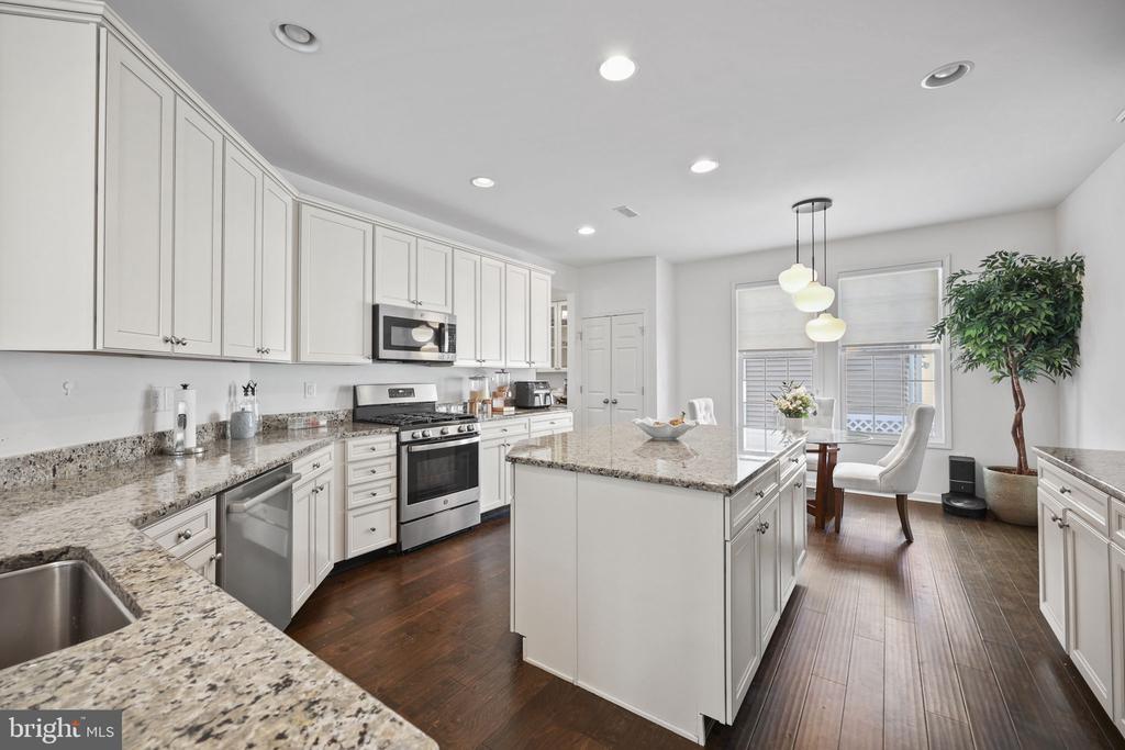 5 ANTRON BROWN WAY