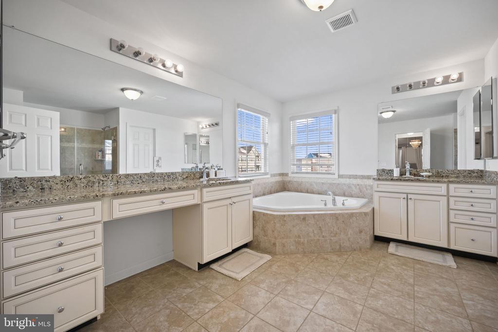 5 ANTRON BROWN WAY
