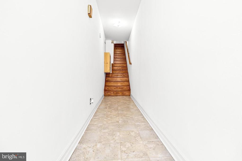 117 S PAVILION AVENUE