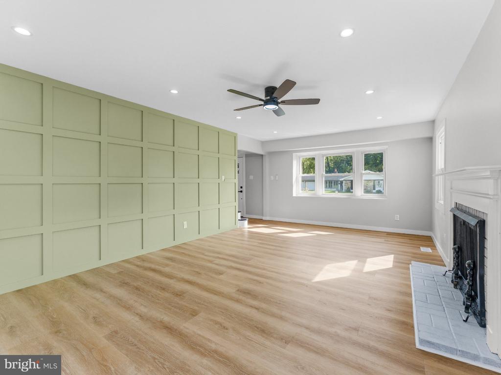 278 TIFFANY LANE