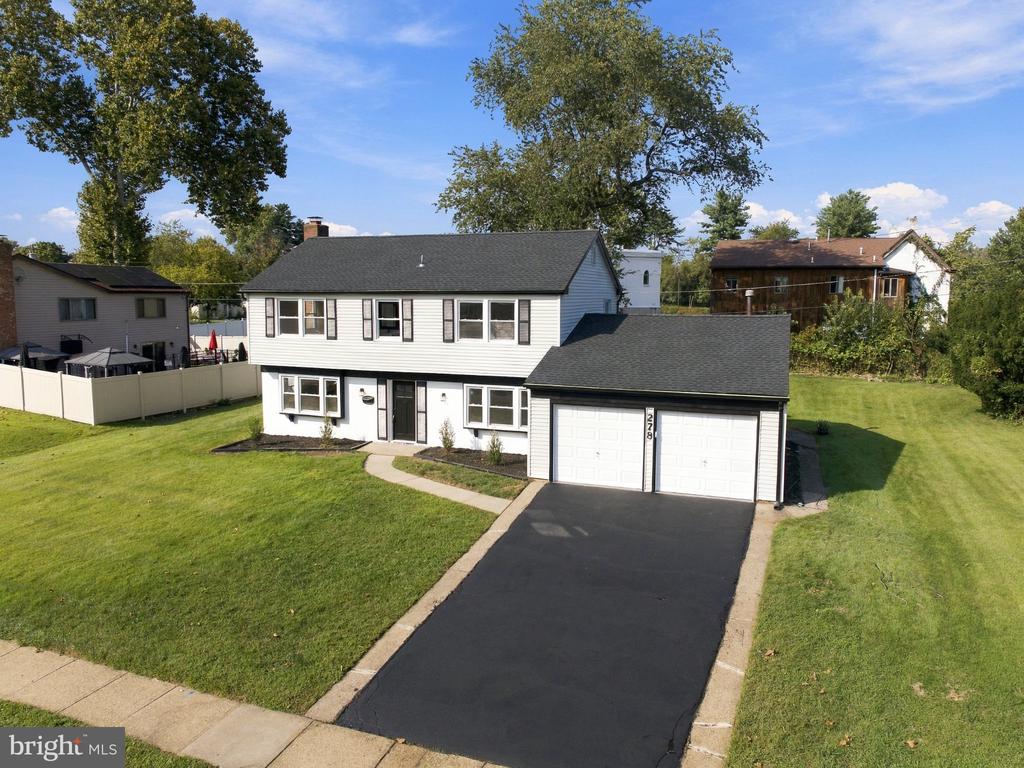 278 TIFFANY LANE